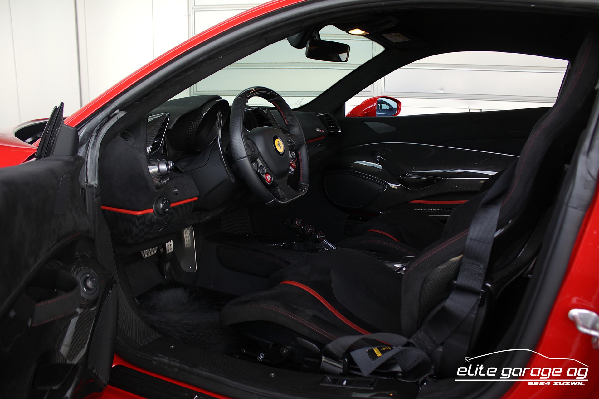 FERRARI 488 Pista 3.9 V8 NOVITEC AUS 1. HAND-image-13