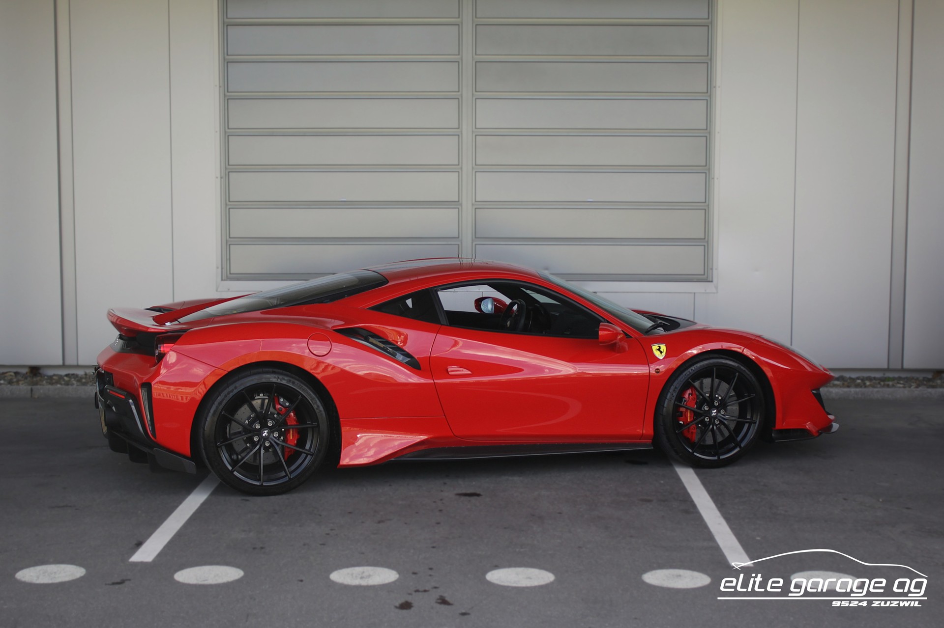 FERRARI 488 Pista 3.9 V8 NOVITEC AUS 1. HAND-image-4