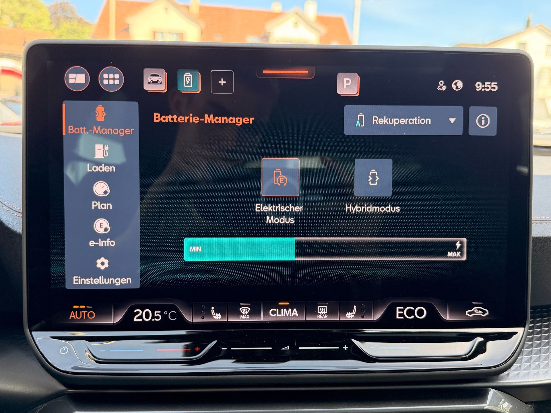 CUPRA Formentor 1.5 TSI e-Hybrid 204 PS *** TOPAUSSTATTUNG MIT NUR 1'500 KM ***-image-18