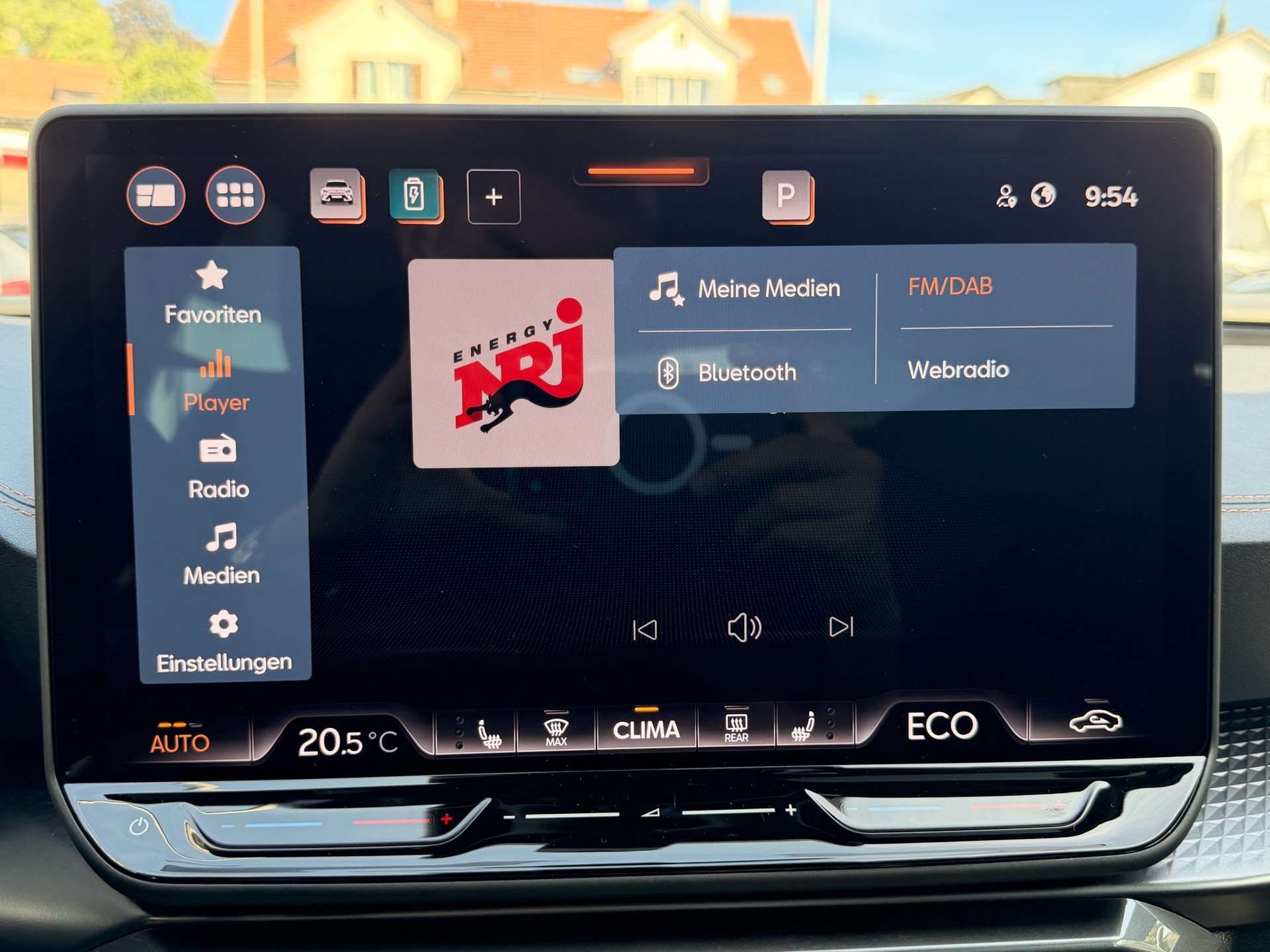 CUPRA Formentor 1.5 TSI e-Hybrid 204 PS *** TOPAUSSTATTUNG MIT NUR 1'500 KM ***-image-21
