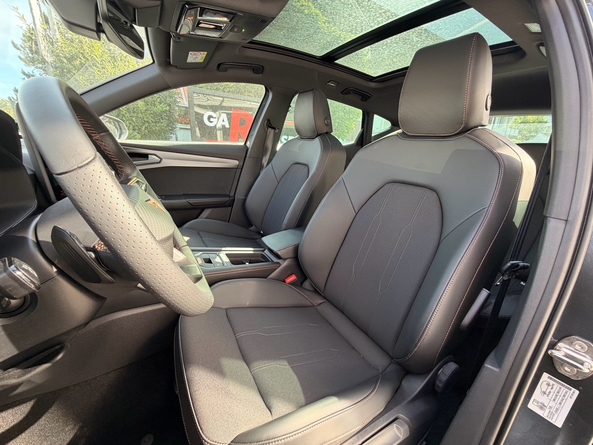 CUPRA Formentor 1.5 TSI e-Hybrid 204 PS *** TOPAUSSTATTUNG MIT NUR 1'500 KM ***-image-6