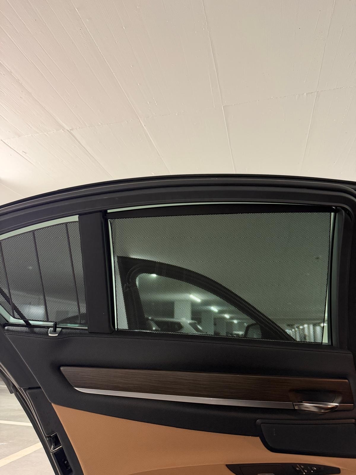 BMW 740d-image-16