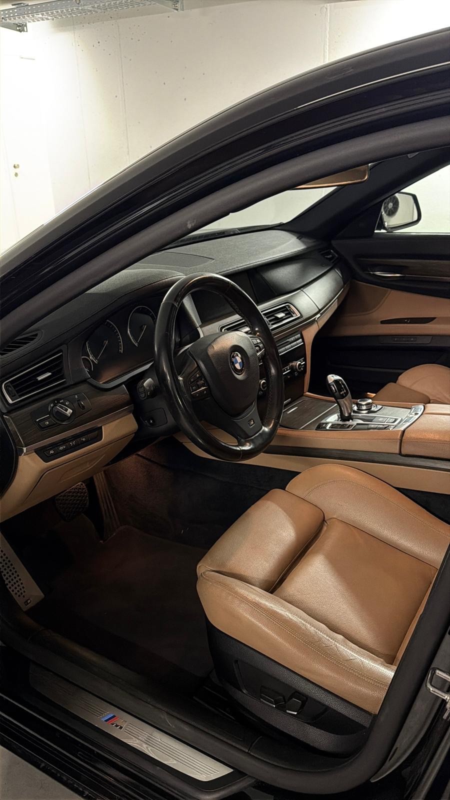 BMW 740d-image-9