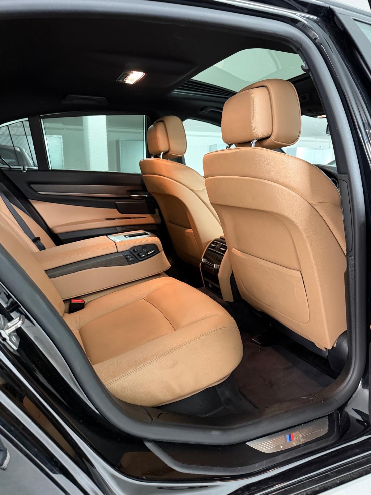 BMW 740d-image-20