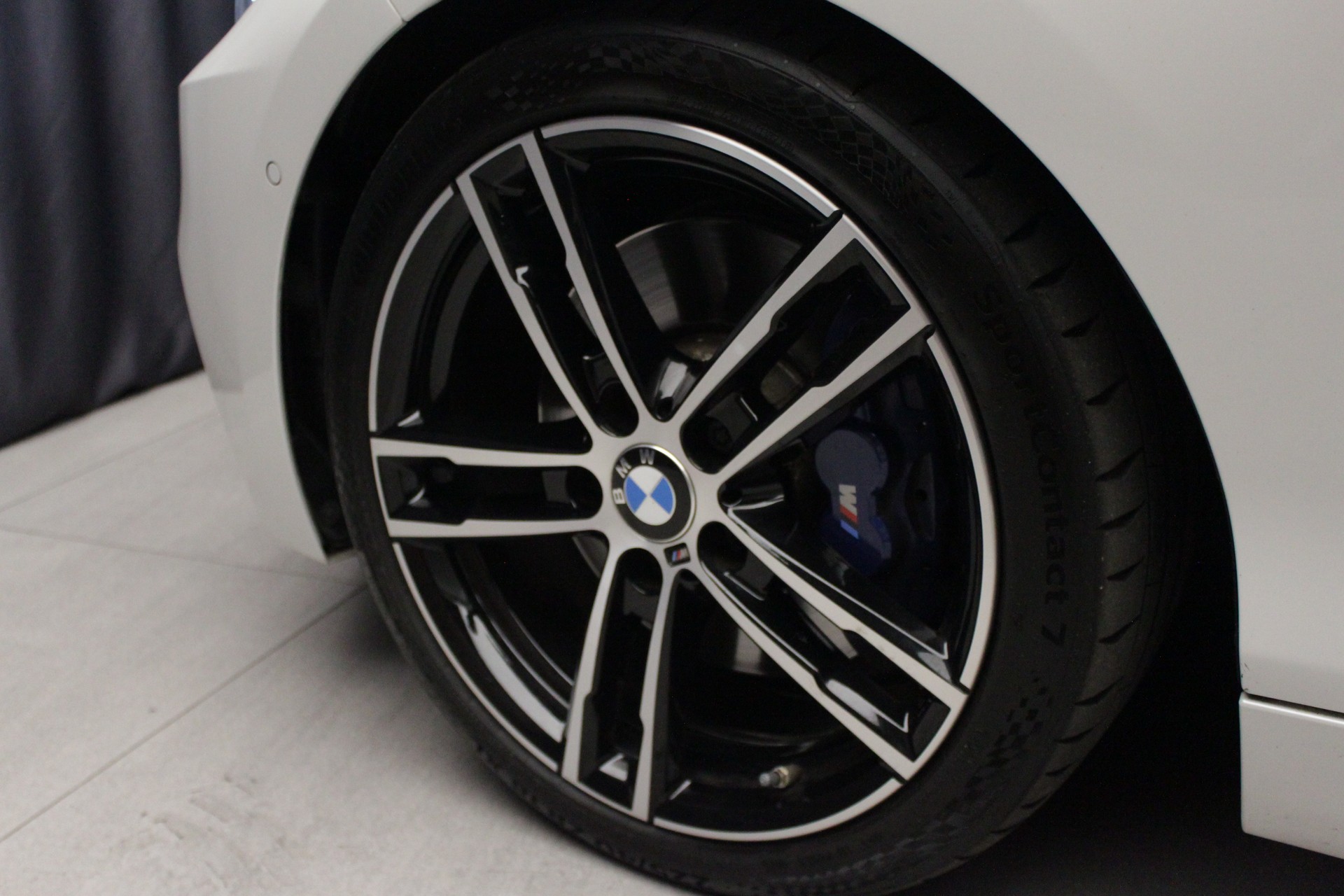 BMW M240i xDrive Steptronic-image-19