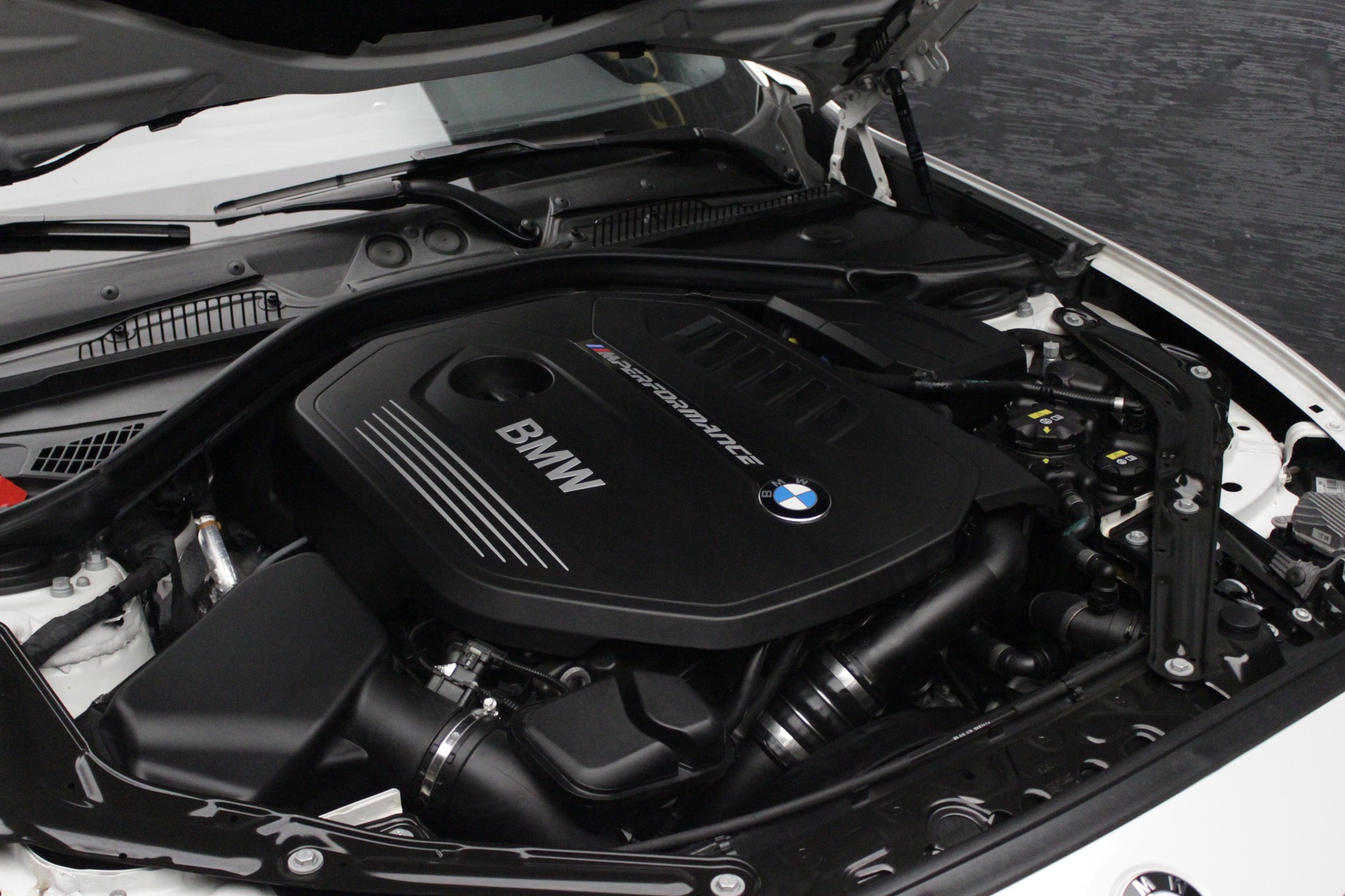 BMW M240i xDrive Steptronic-image-20