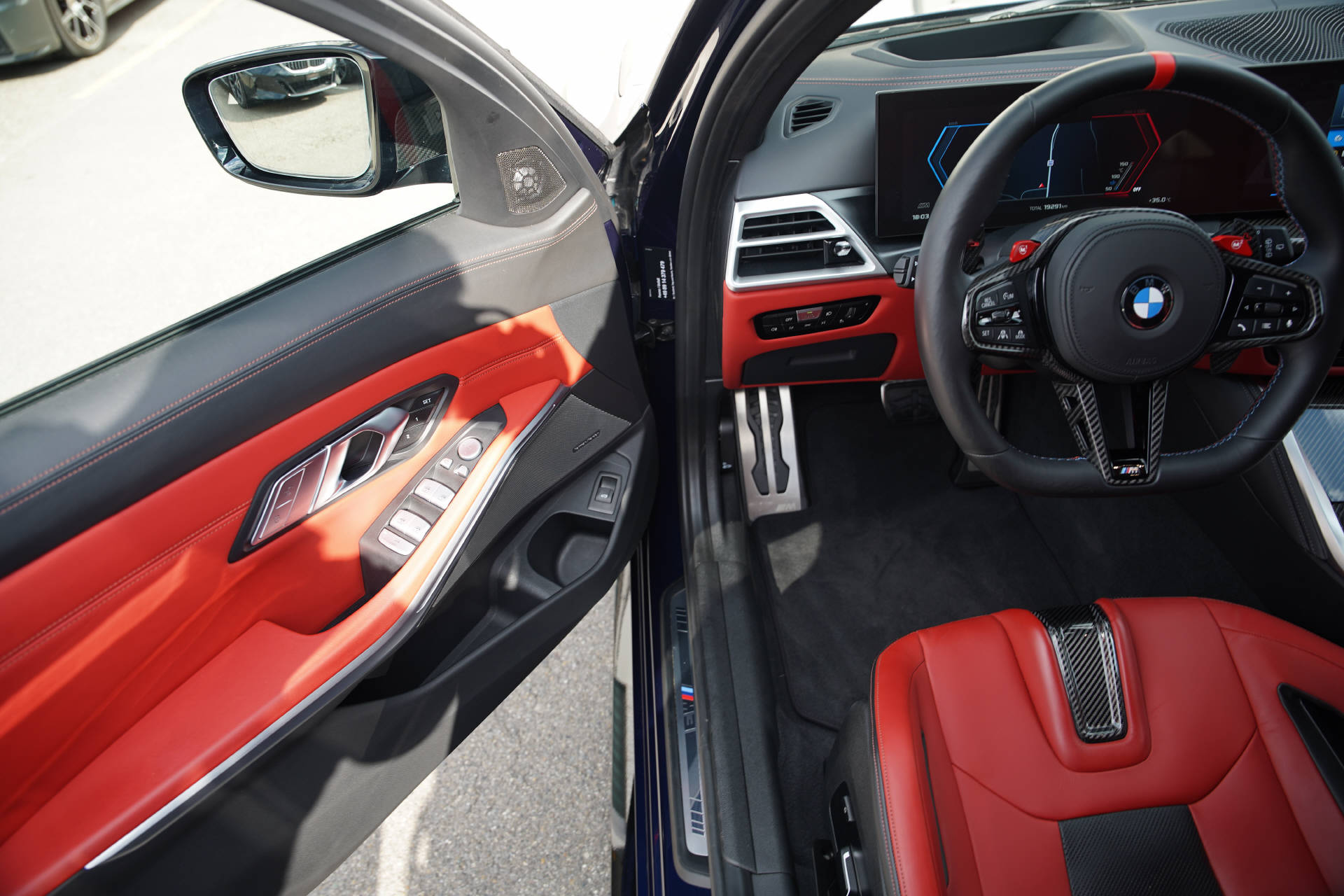 BMW M3 Touring xDrive Competition M LCI Tansanitblau-image-8