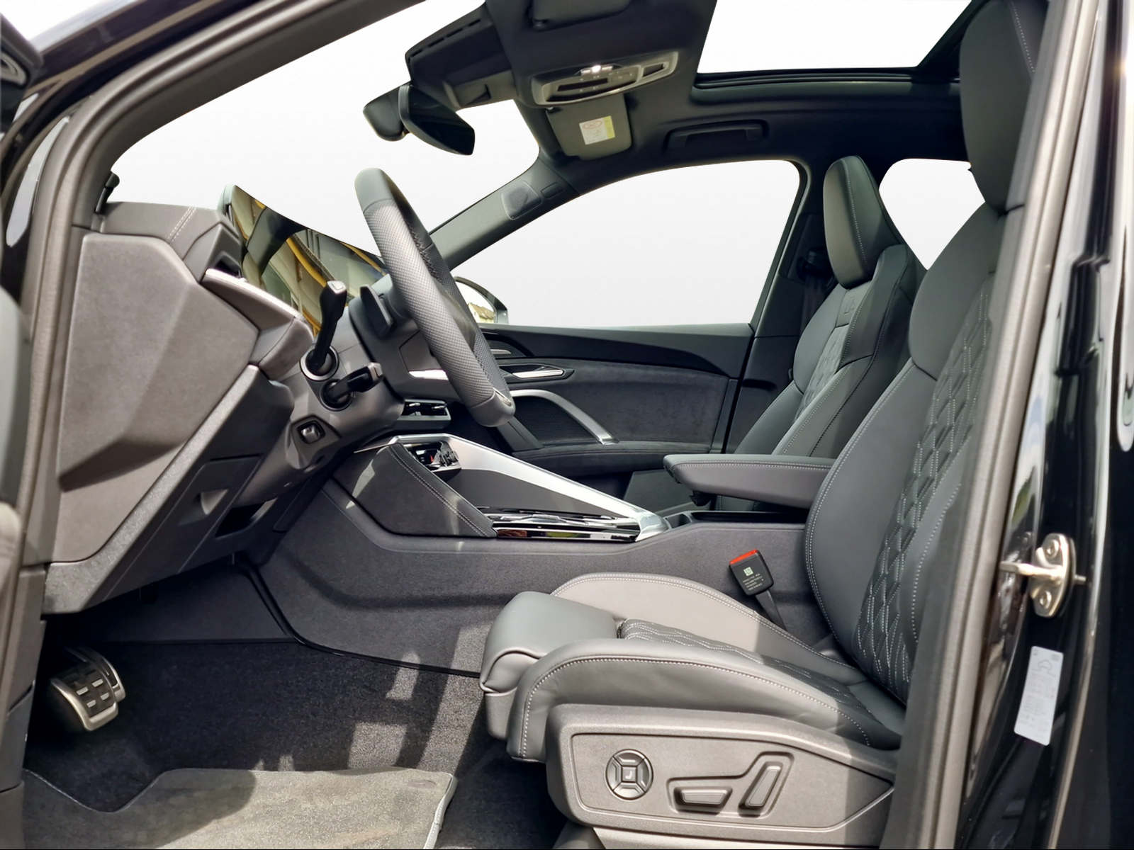 AUDI Q5 Sportback TDI quattro 150 kW S-tronic-image-6