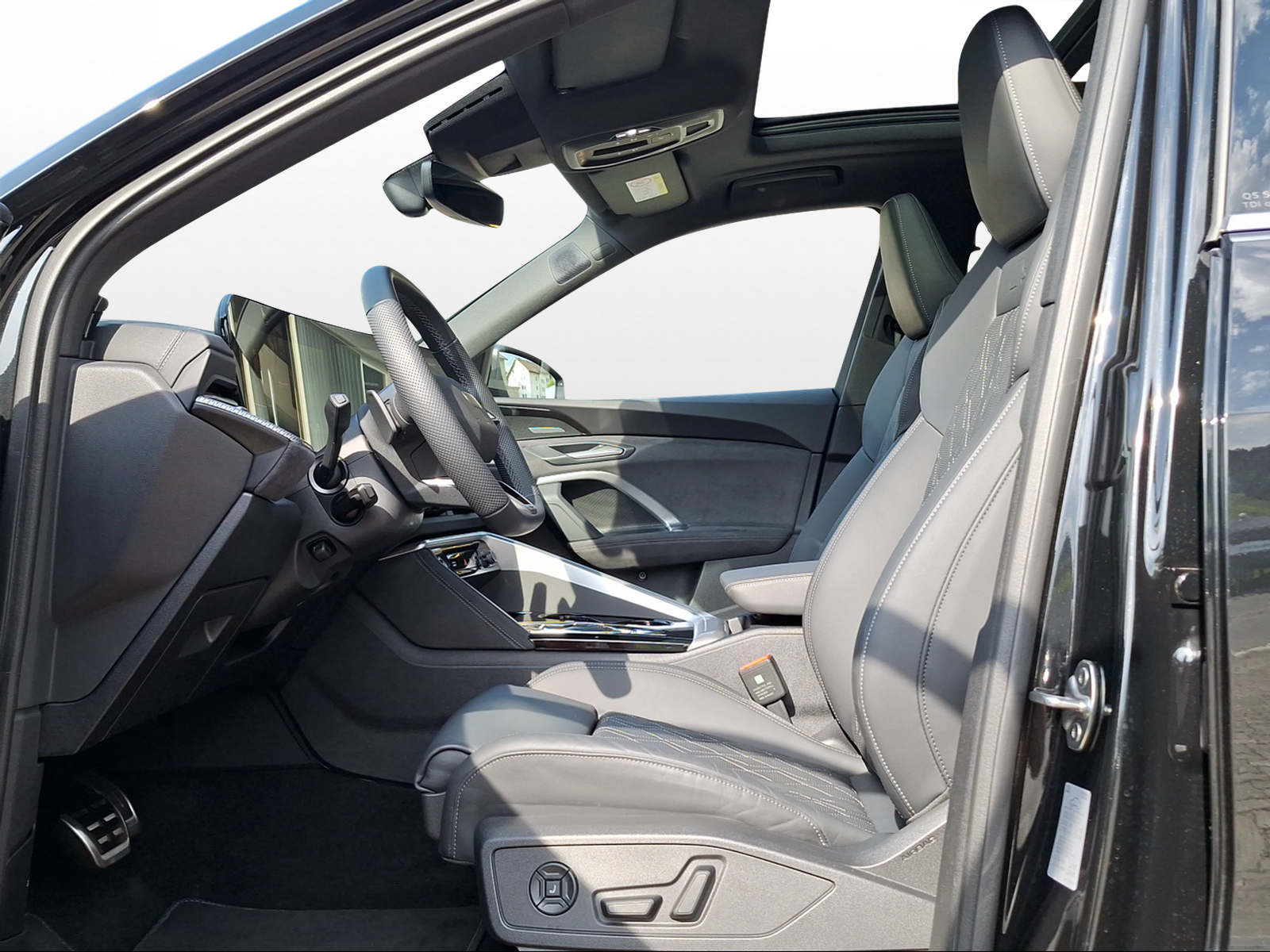 AUDI Q5 Sportback TDI quattro 150 kW S-tronic-image-6