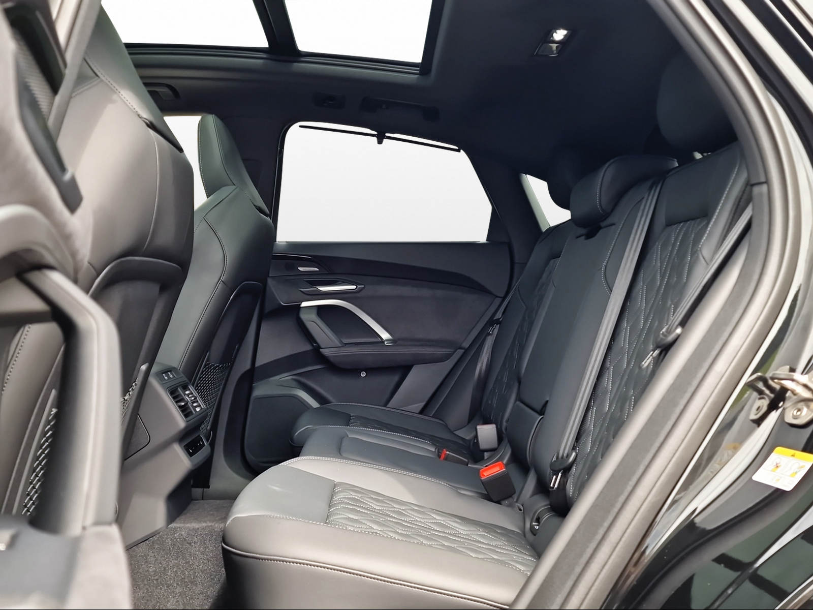 AUDI Q5 Sportback TDI quattro 150 kW S-tronic-image-10