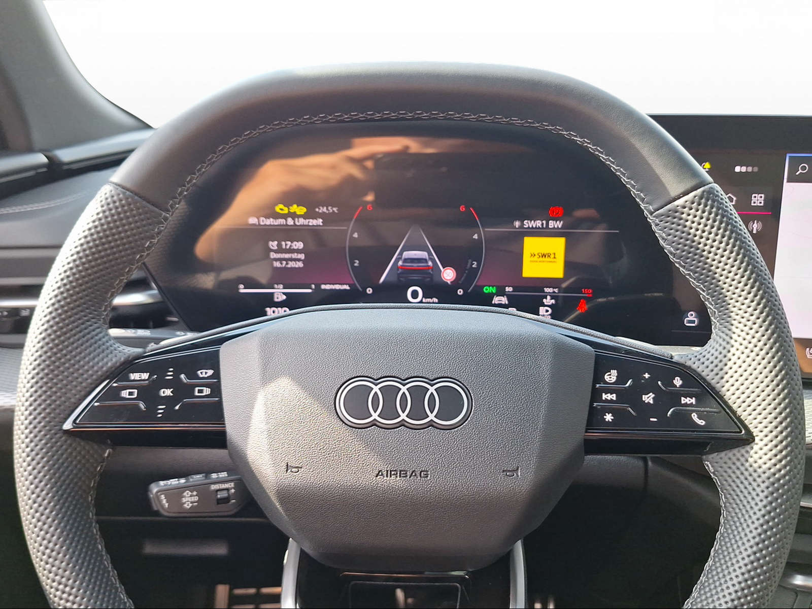 AUDI Q5 Sportback TDI quattro 150 kW S-tronic-image-4