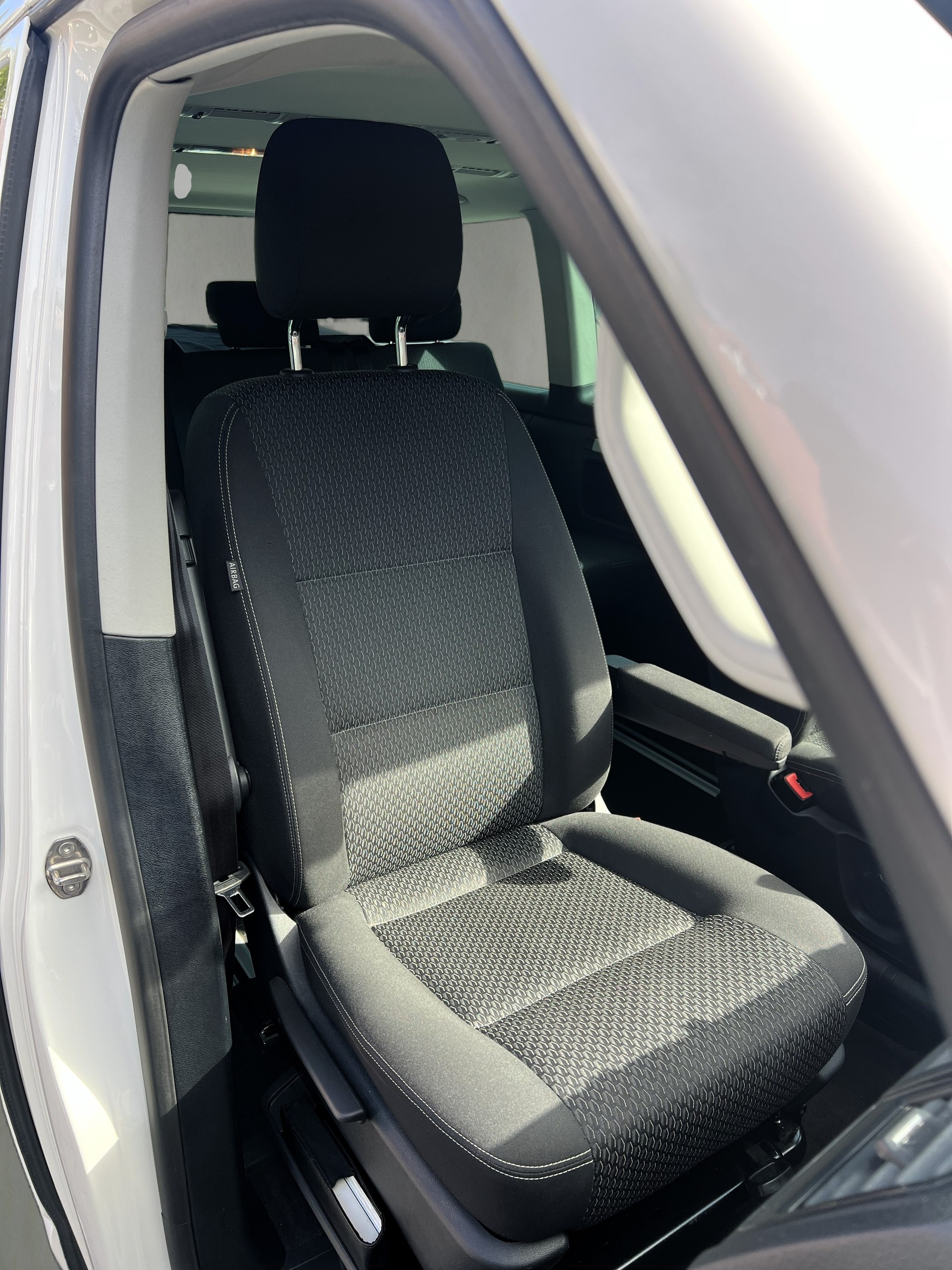 VW T6 Multivan 2.0 TDI Trendline-image-13