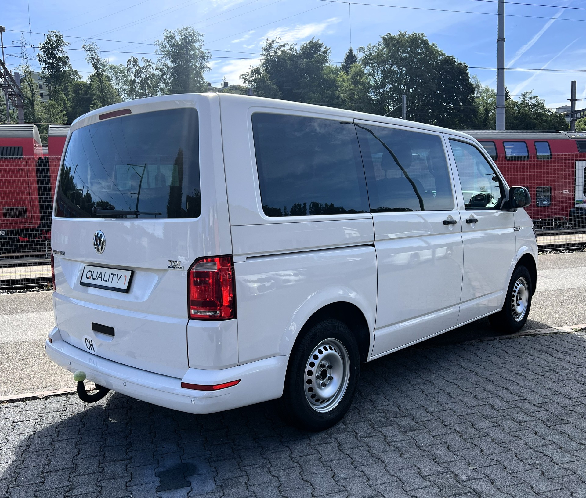 VW T6 Multivan 2.0 TDI Trendline-image-4