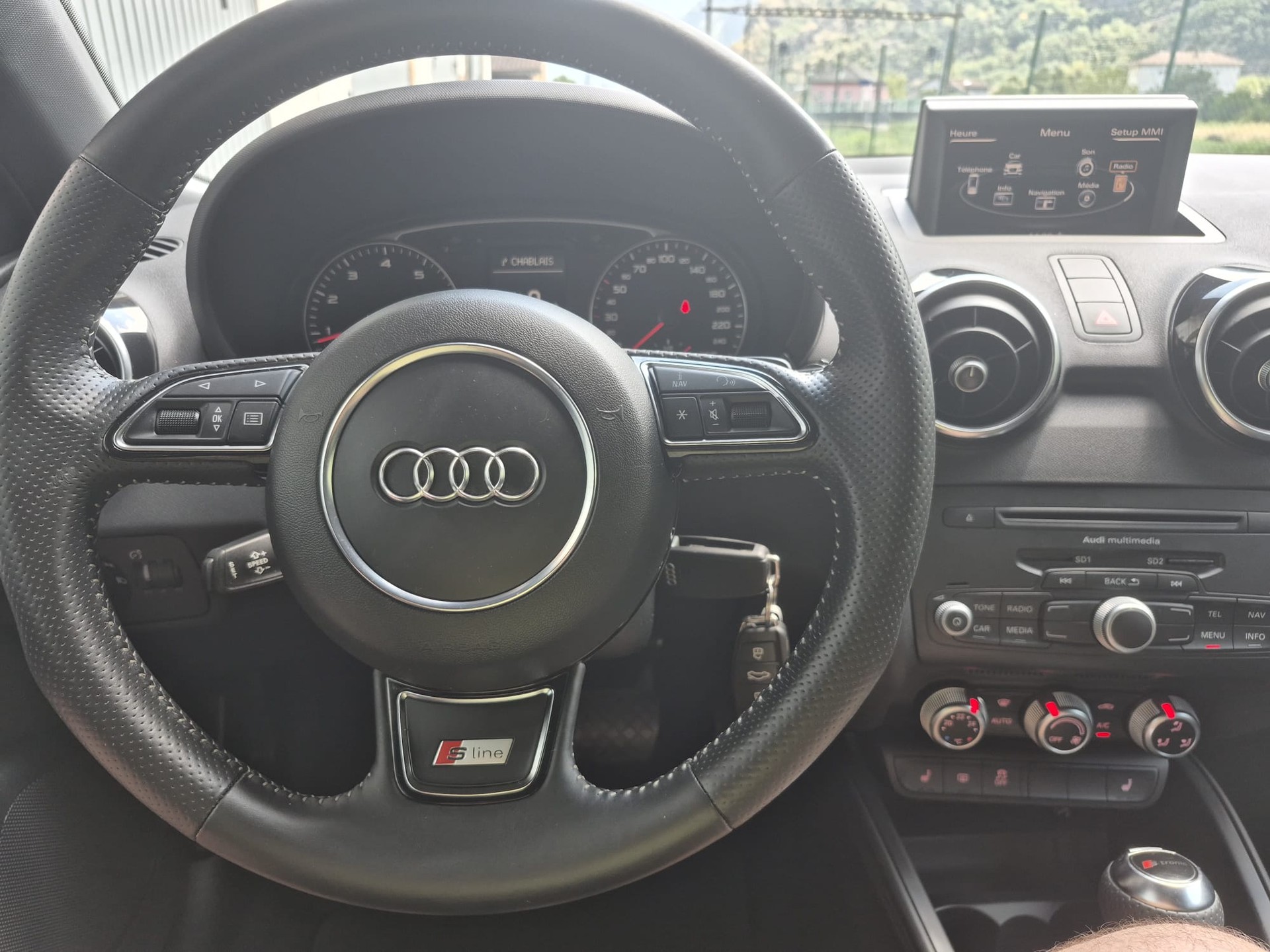AUDI A1 Sportback Sport 1.4 TFSI Ambition S-tronic-image-9