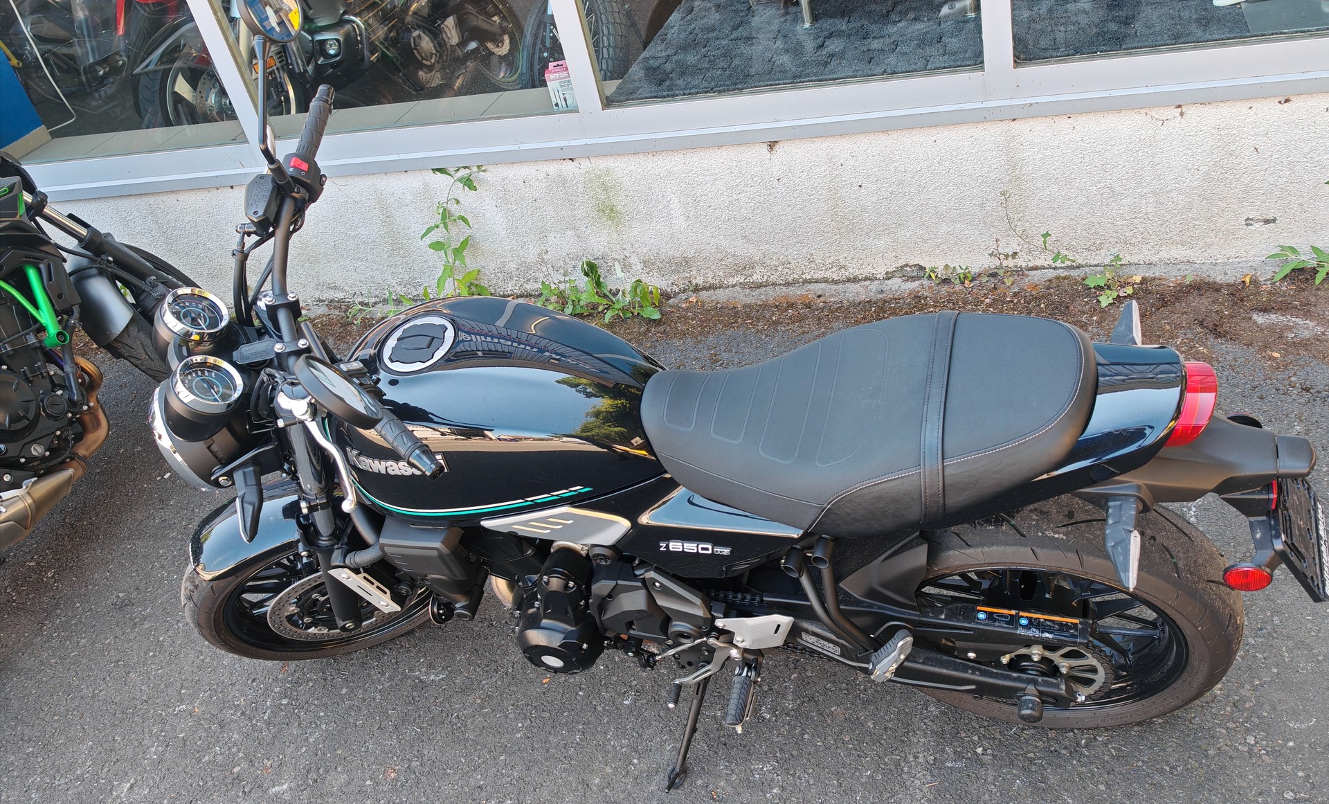 KAWASAKI Z 650 RS-image-4