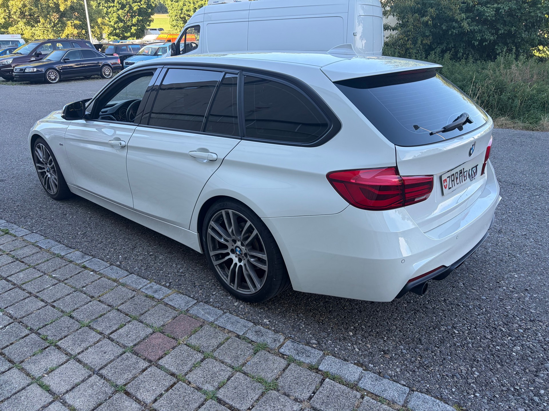 BMW 318d Touring M Sport Line Steptronic-image-5