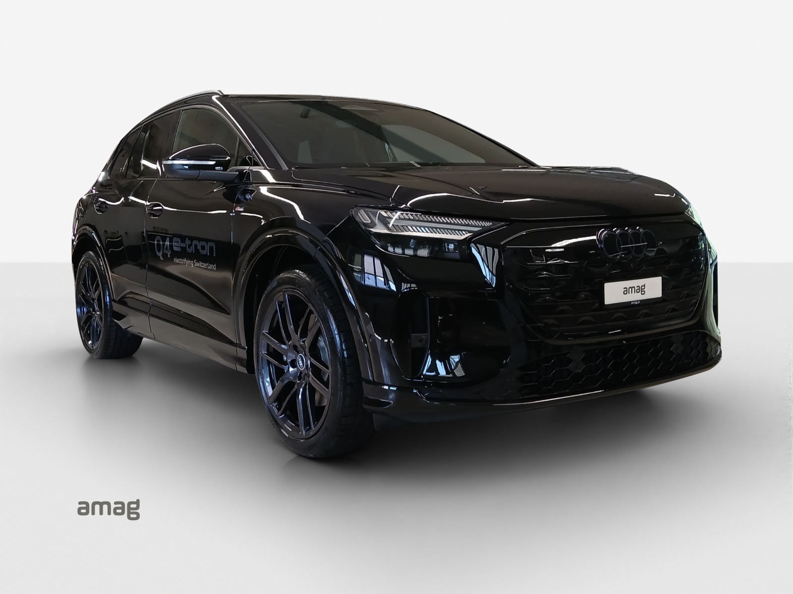AUDI Q4 e-tron SUV quattro performance-image-5