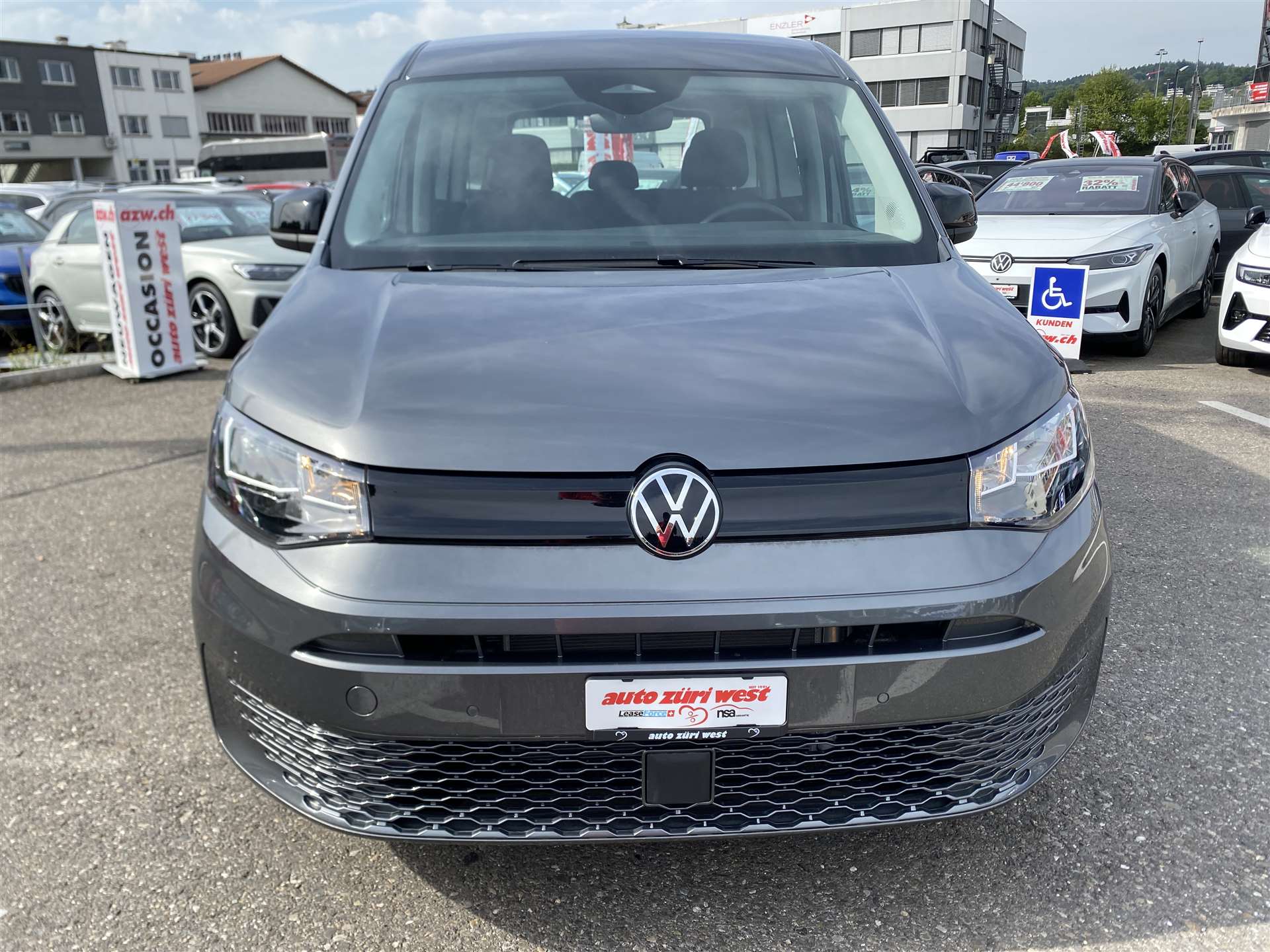 VW Caddy 2.0 TDi Origin DSG-Automat-image-8