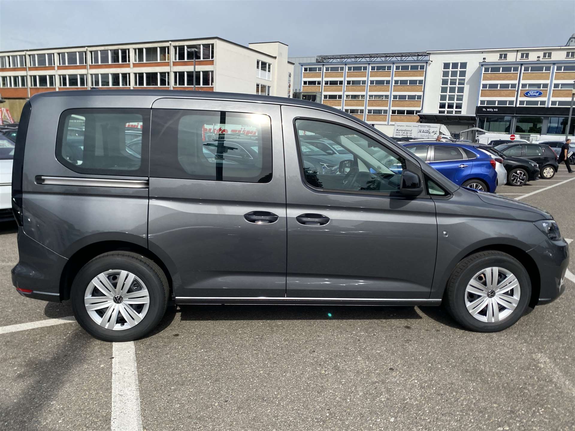 VW Caddy 2.0 TDi Origin DSG-Automat-image-14