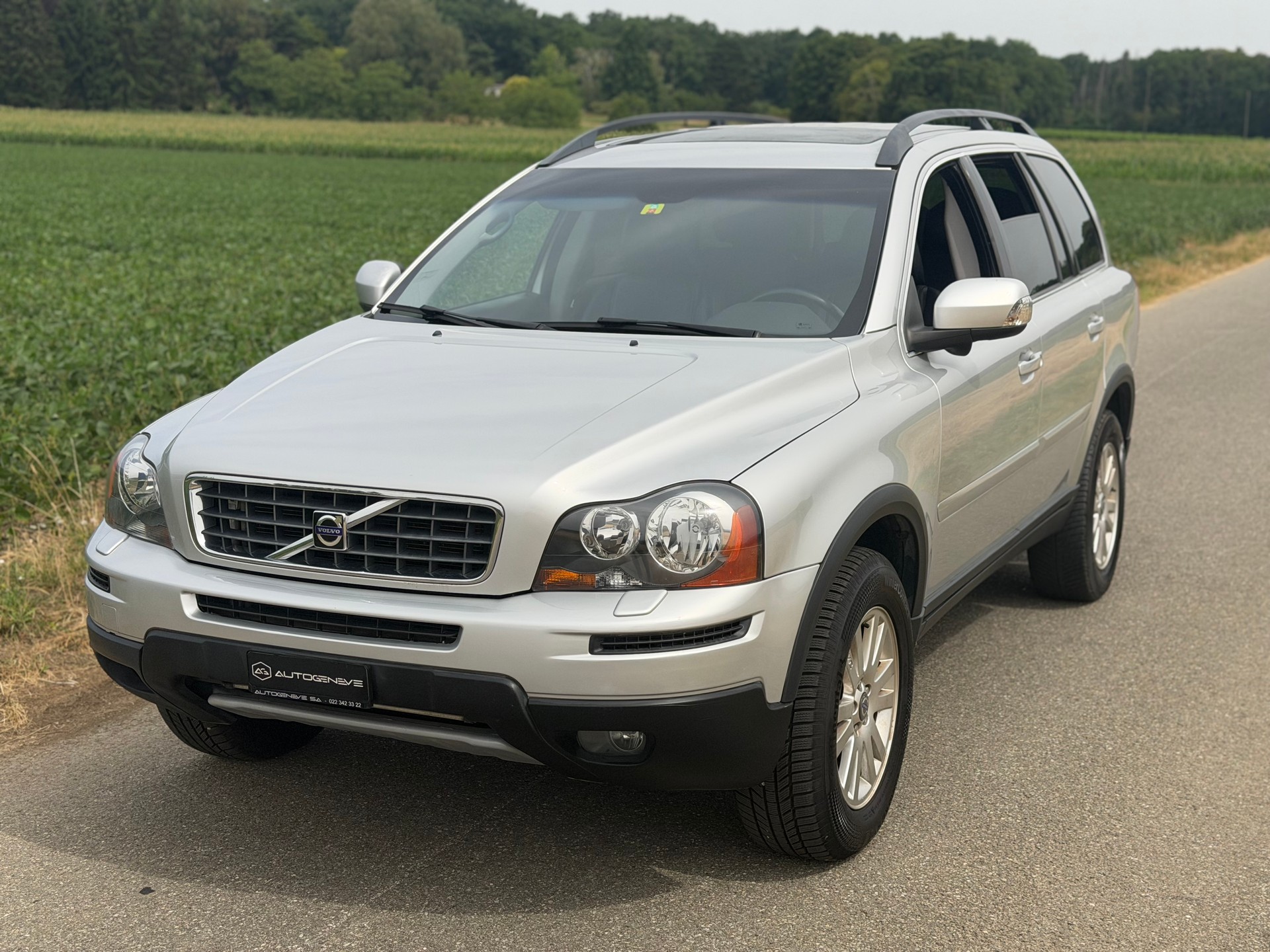 VOLVO XC90 3.2 AWD Executive Geartronic-image-10