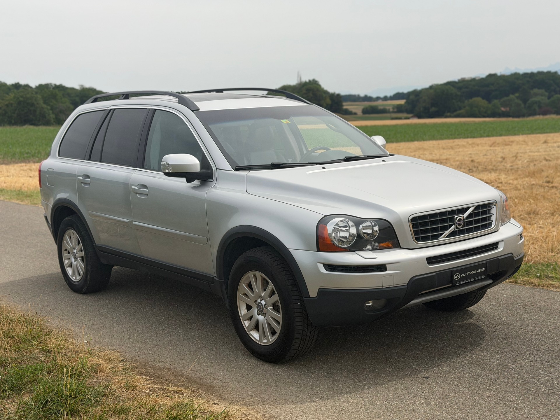 VOLVO XC90 3.2 AWD Executive Geartronic-image-4