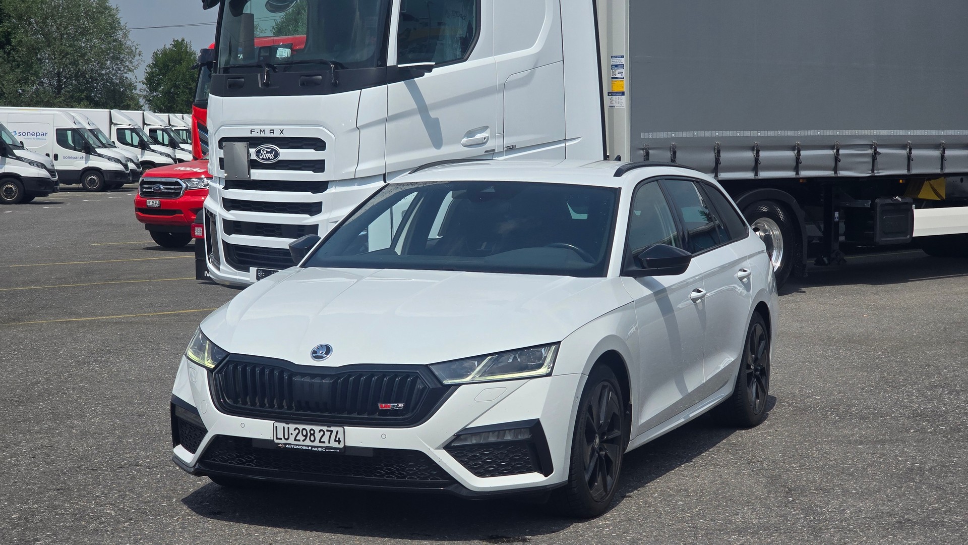 SKODA Octavia Combi 2.0 TDI DSG RS 4x4