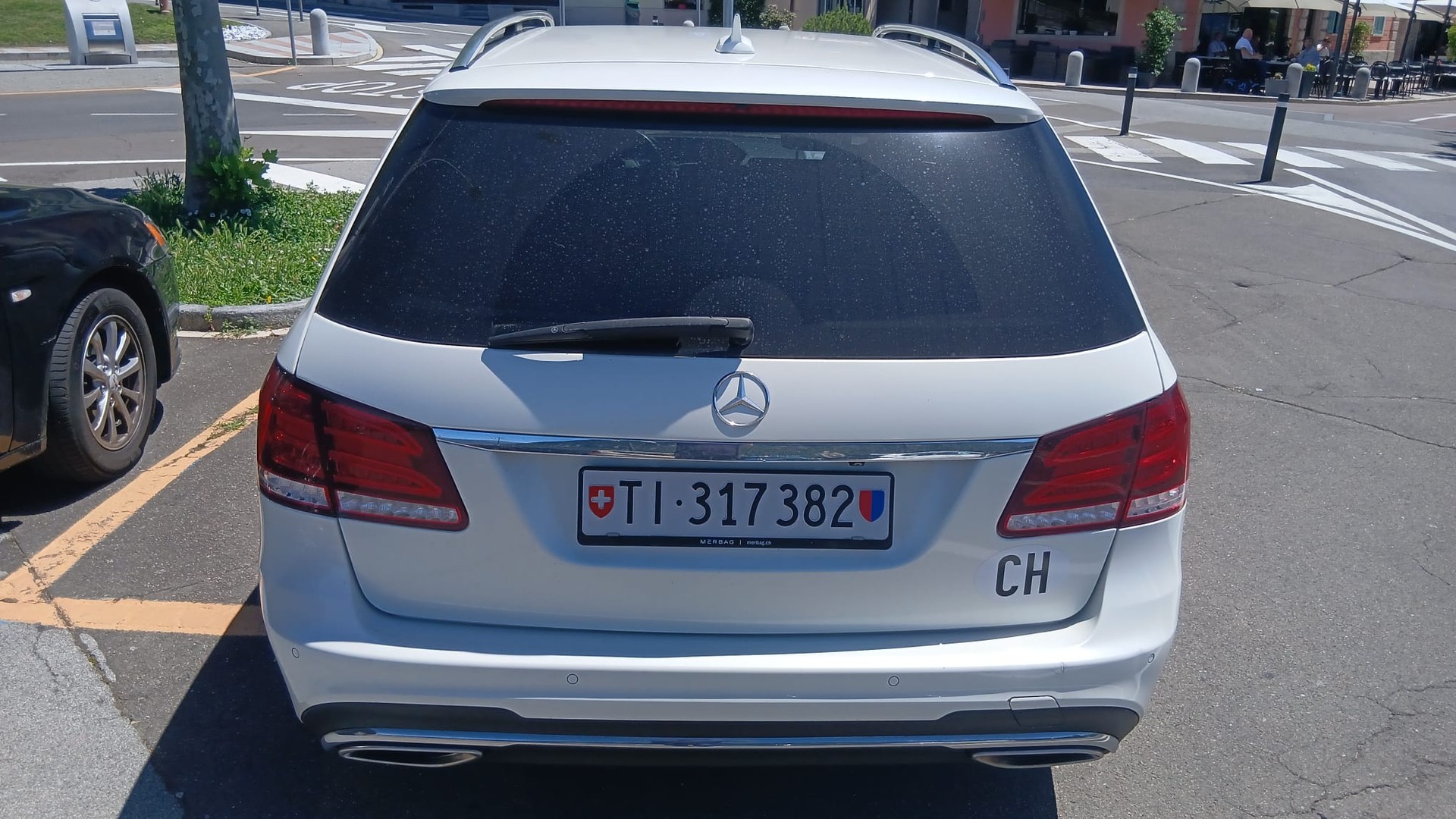 MERCEDES-BENZ E 250 CDI BlueTec 4m-image-2
