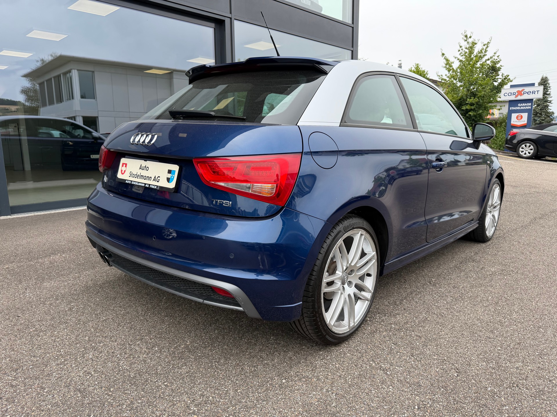 AUDI A1 Sport 1.4 TFSI Ambition S-Tronic-image-2