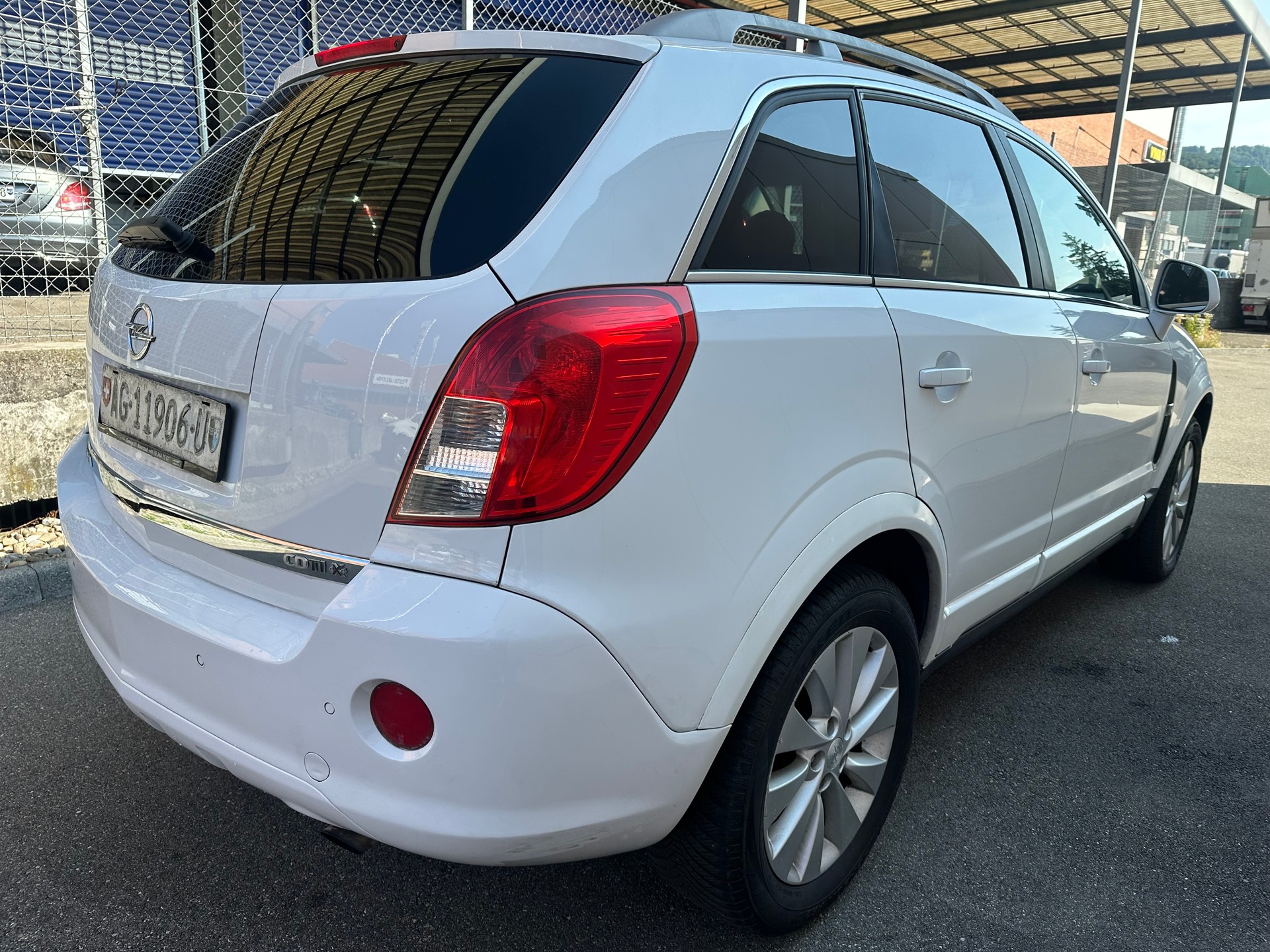 OPEL Antara 2.2 CDTi Enjoy 4WD Automatic-image-3