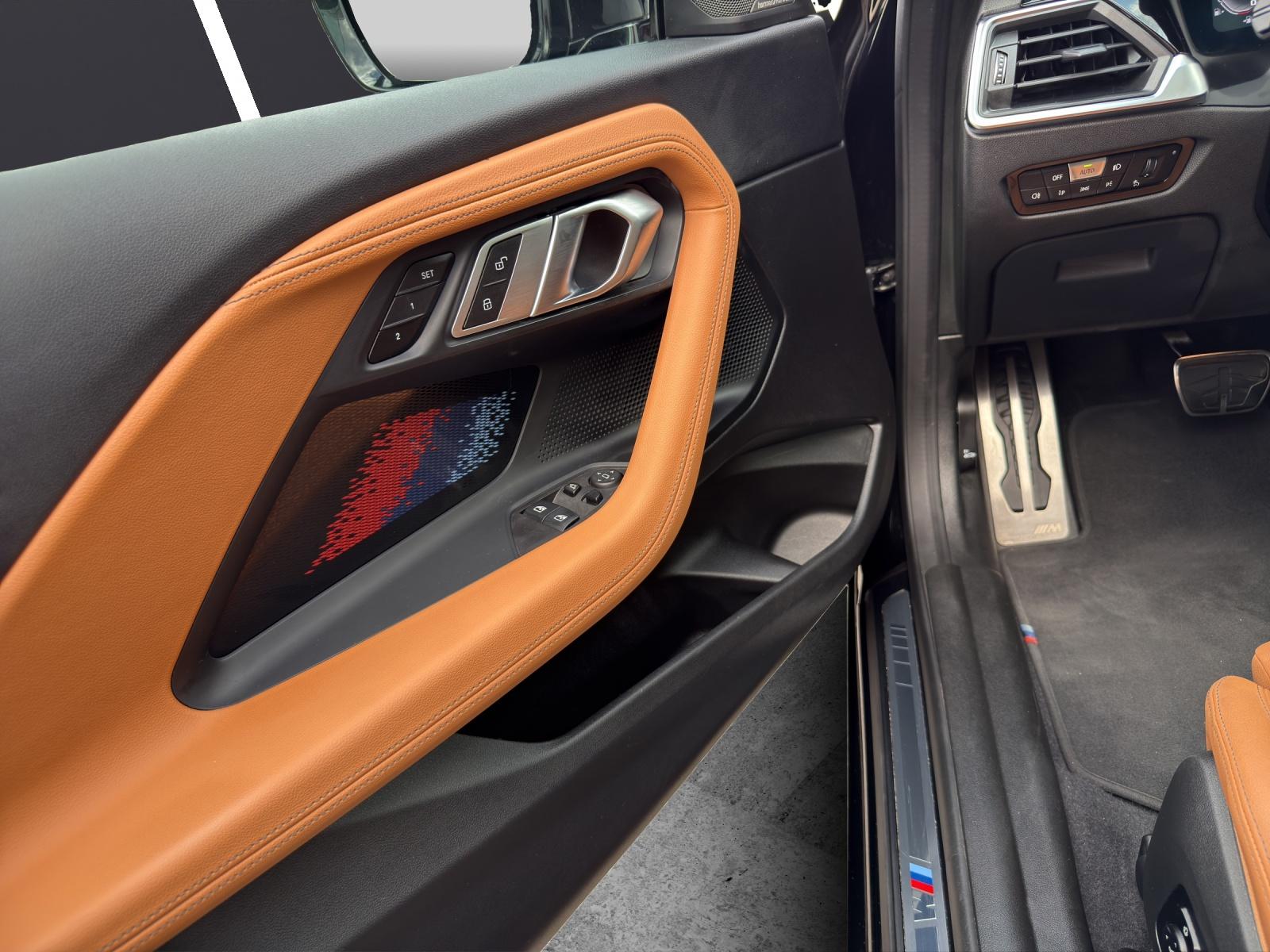 BMW M240i xDrive Coupé-image-12