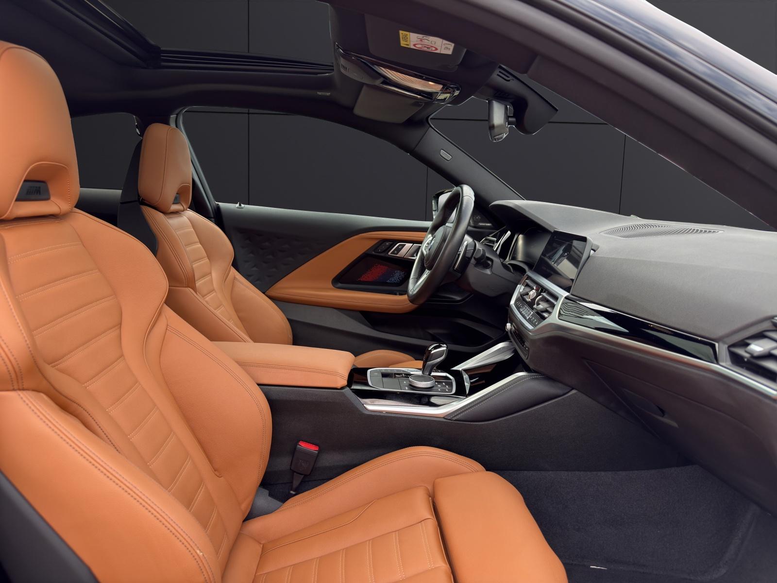 BMW M240i xDrive Coupé-image-10