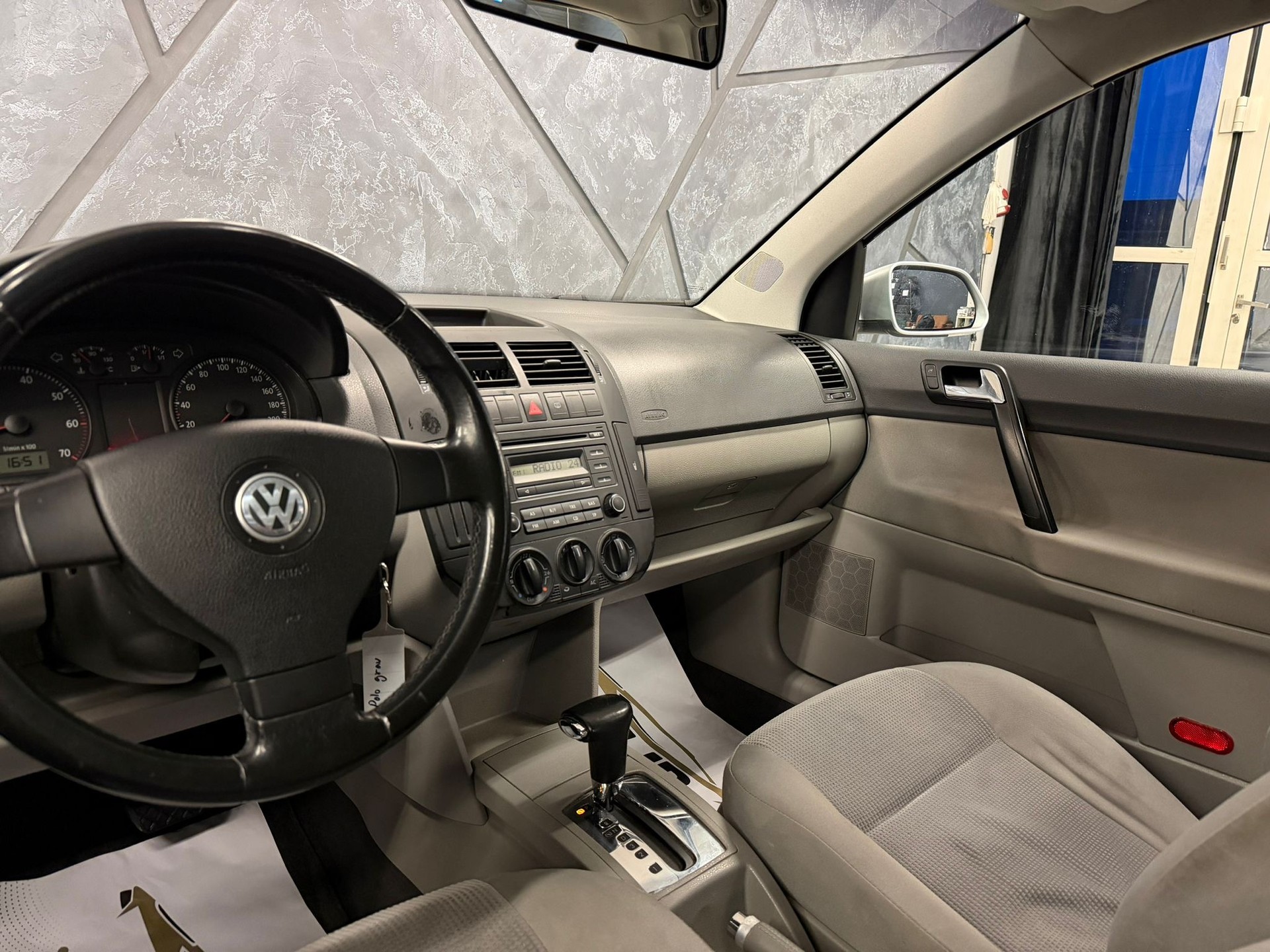 VW Polo 1.4 16V Comfortline-image-12