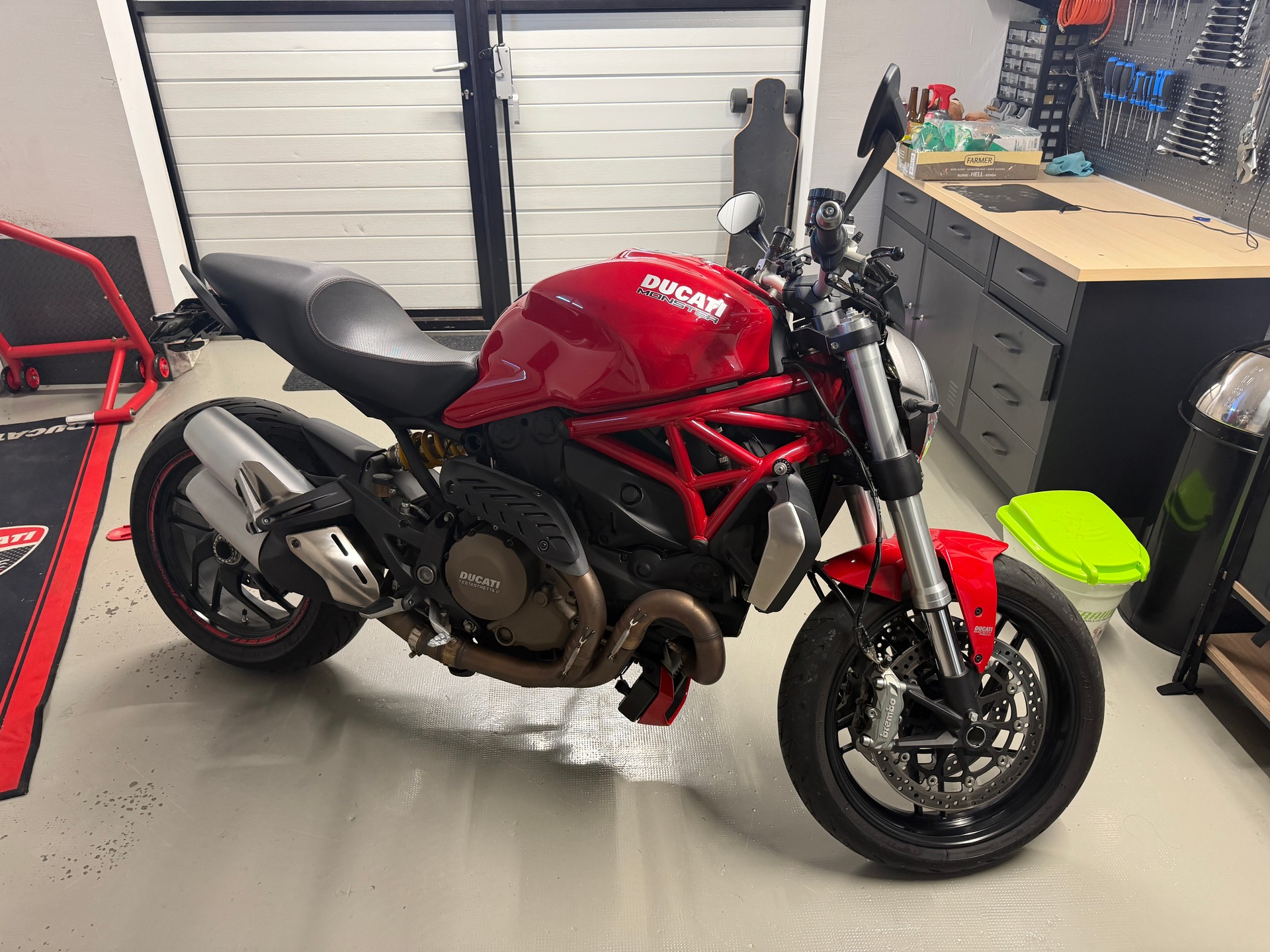 DUCATI Monster 1200 ABS
