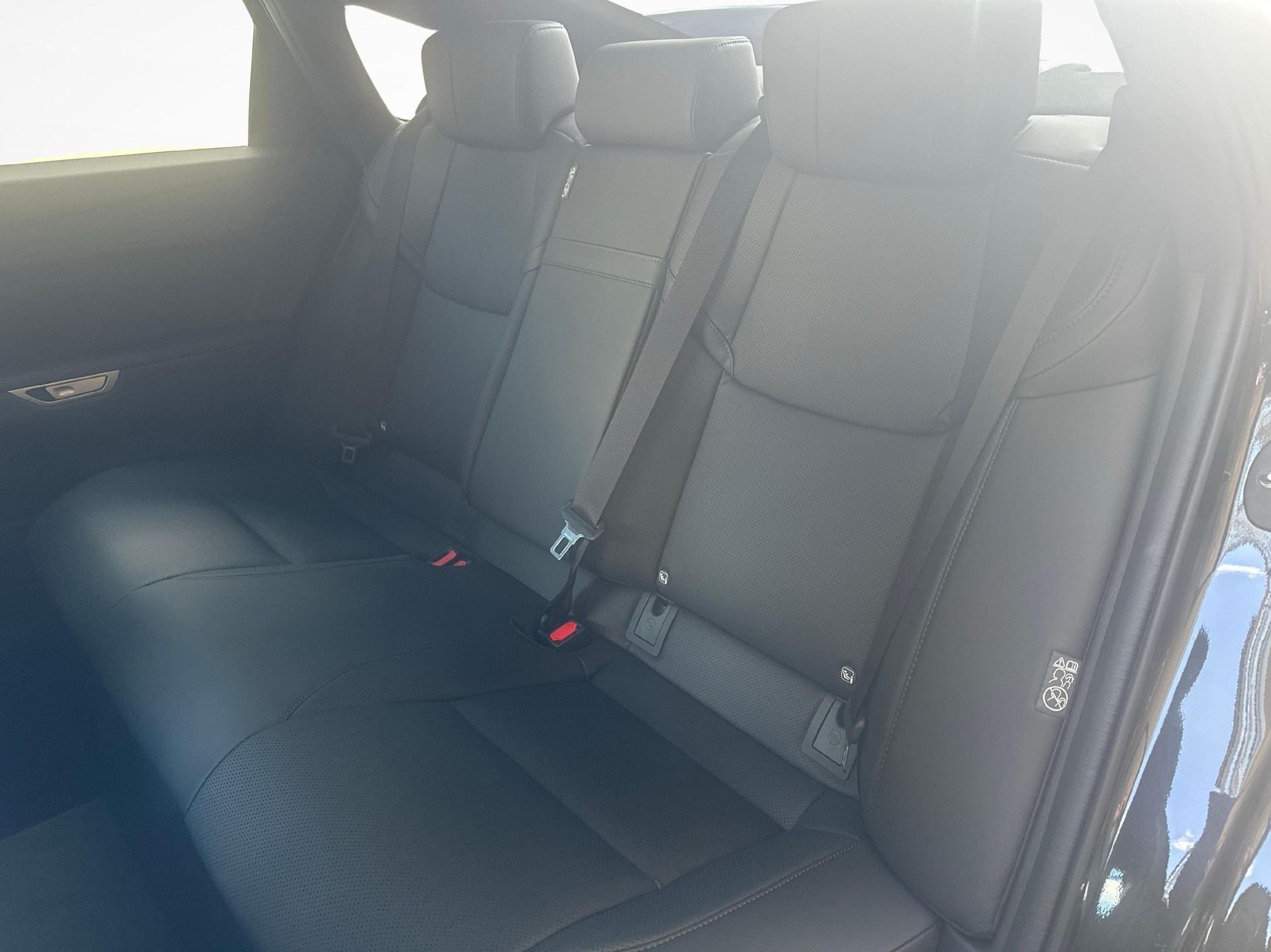 LEXUS ES 500e Comfort AWD-image-10