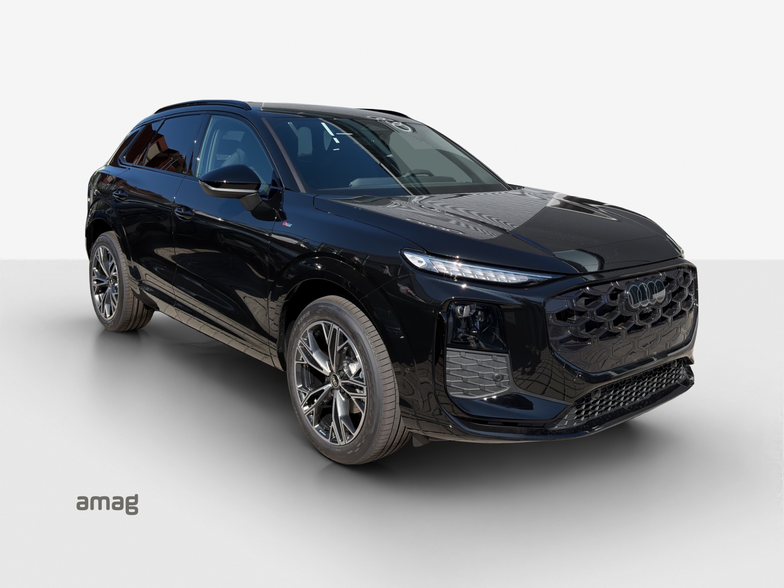 AUDI Q3 SUV 110 kW TFSI S tronic-image-5