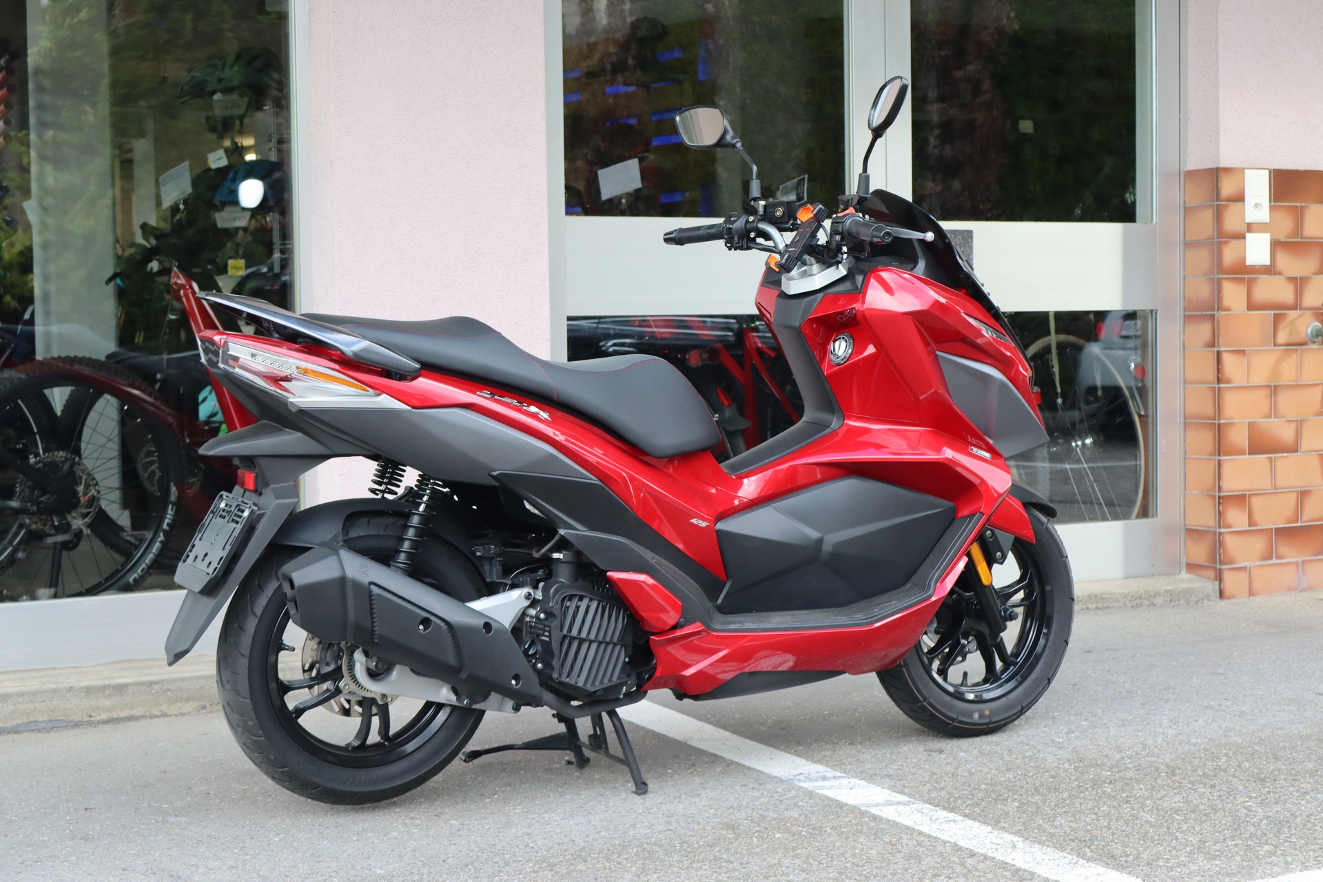 SYM Jet X 125 ABS-showroom-element-2