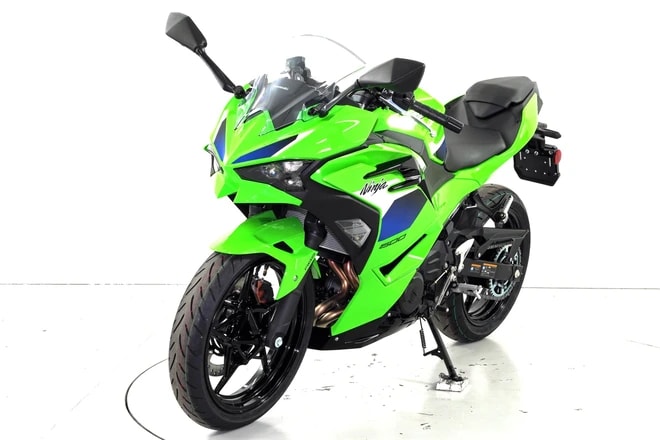 KAWASAKI Ninja 500 SE-showroom-element-2