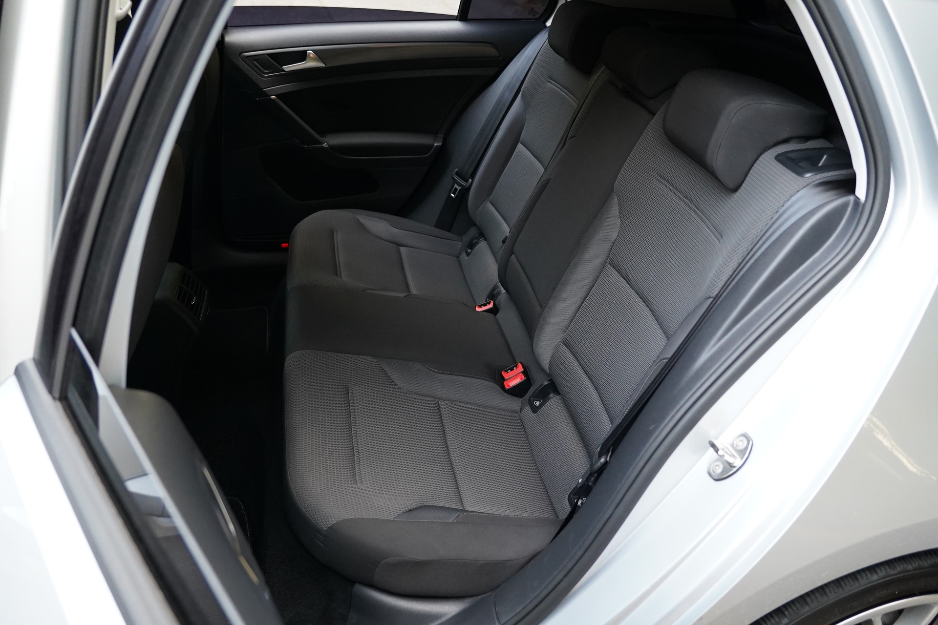 VW Golf 1.5 TSI EVO Highline DSG-image-18