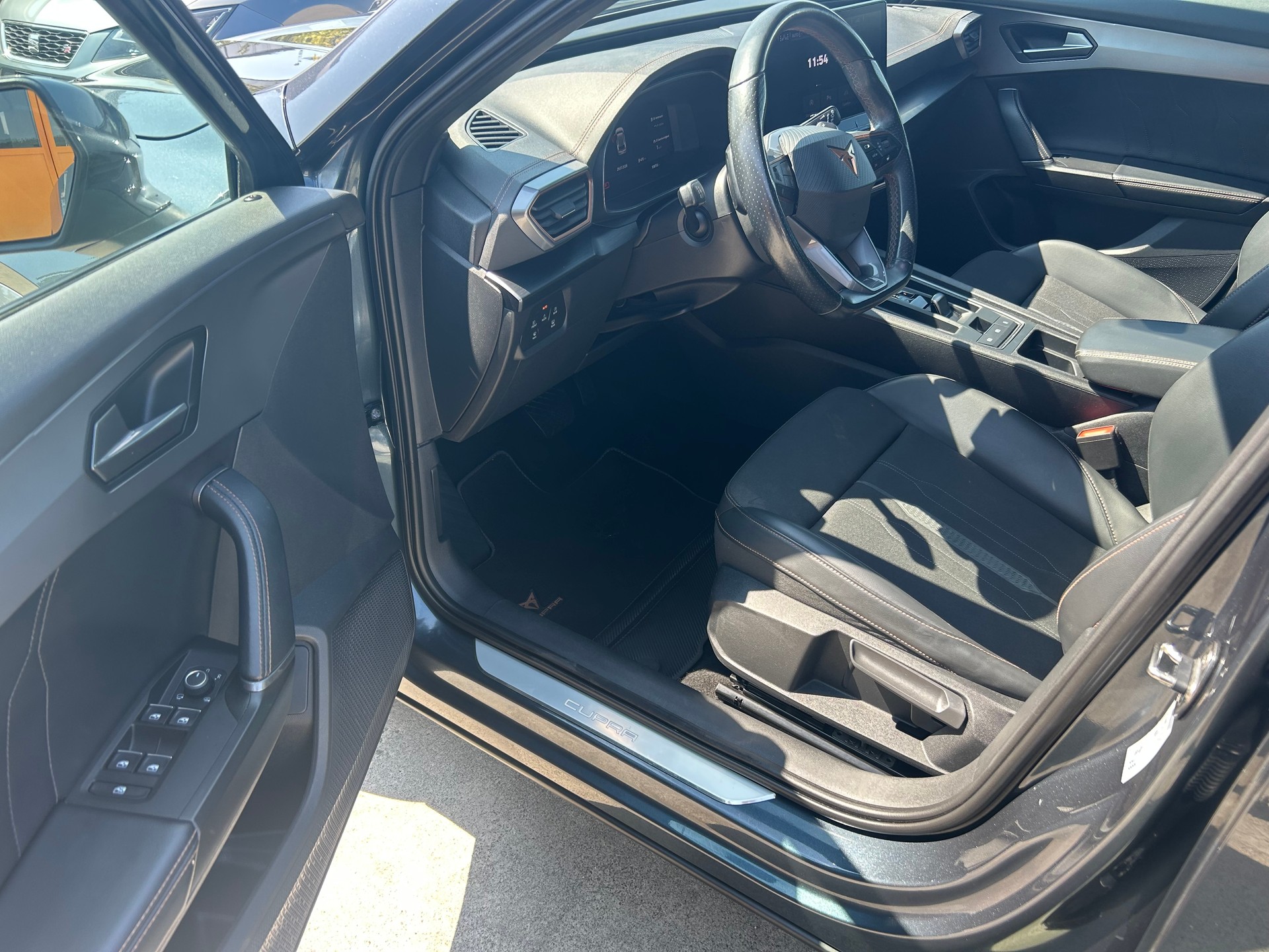 CUPRA Formentor 1.5 TSI DSG-image-10