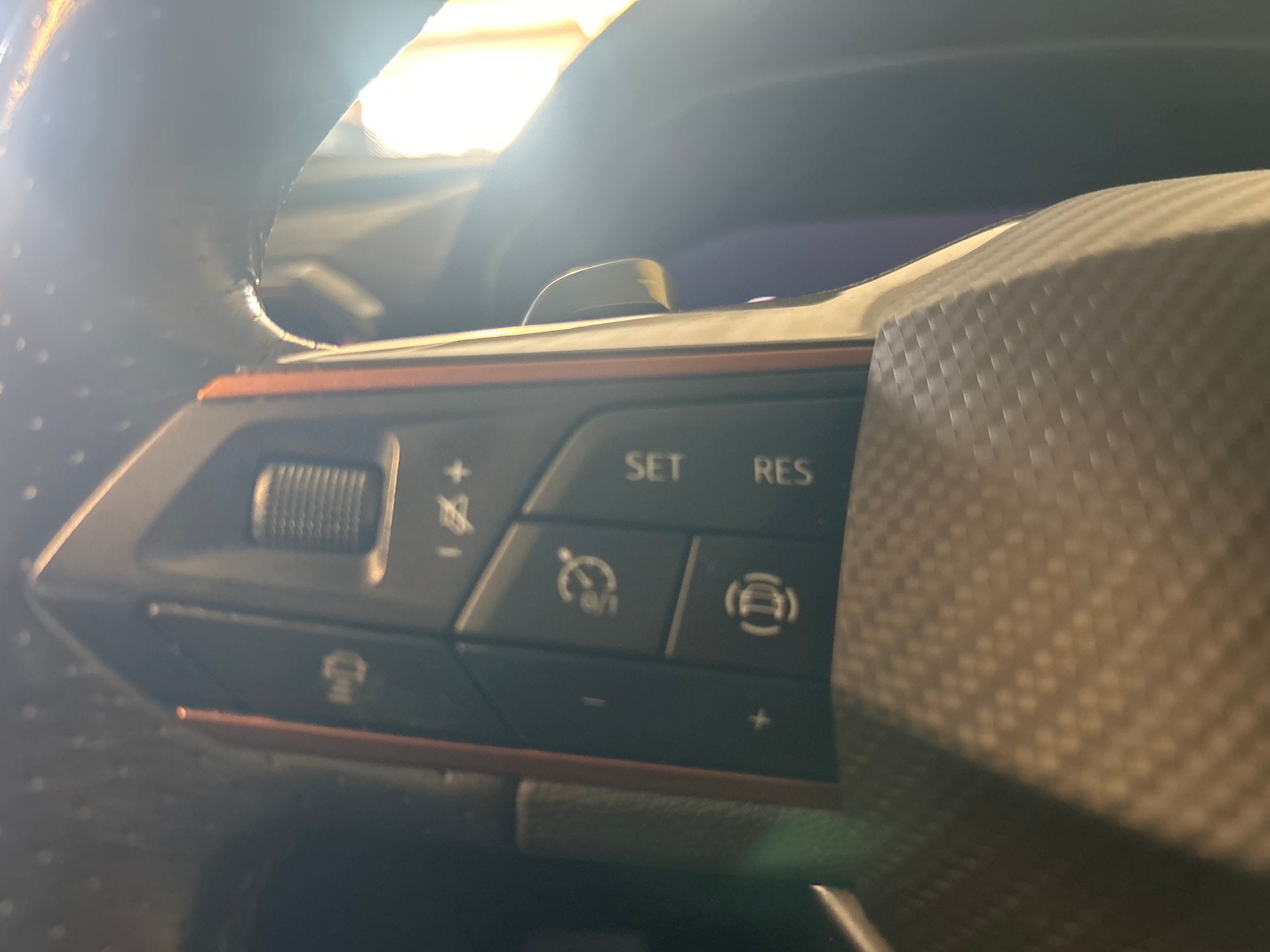 CUPRA Formentor 1.5 TSI DSG-image-22