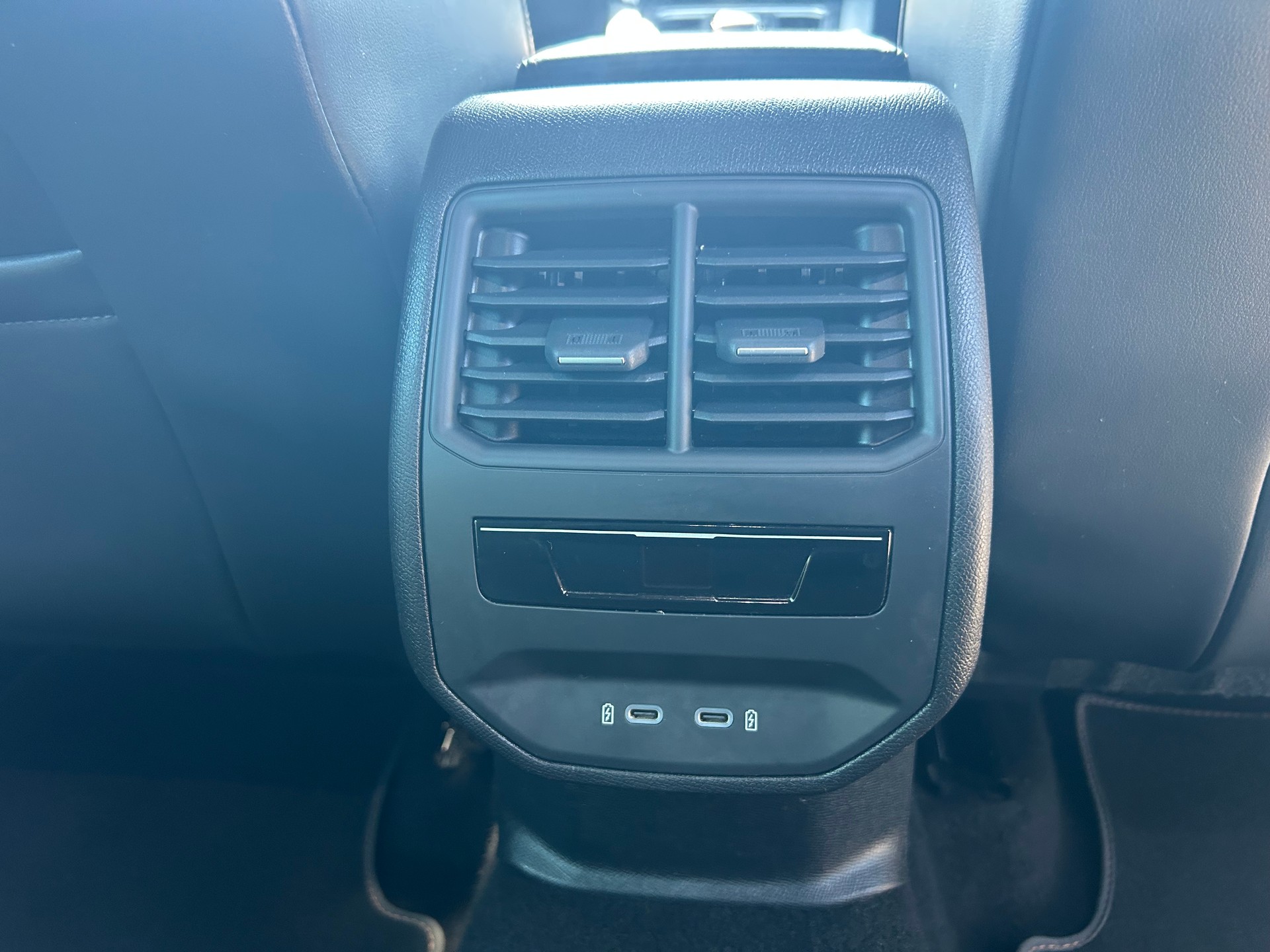 CUPRA Formentor 1.5 TSI DSG-image-11