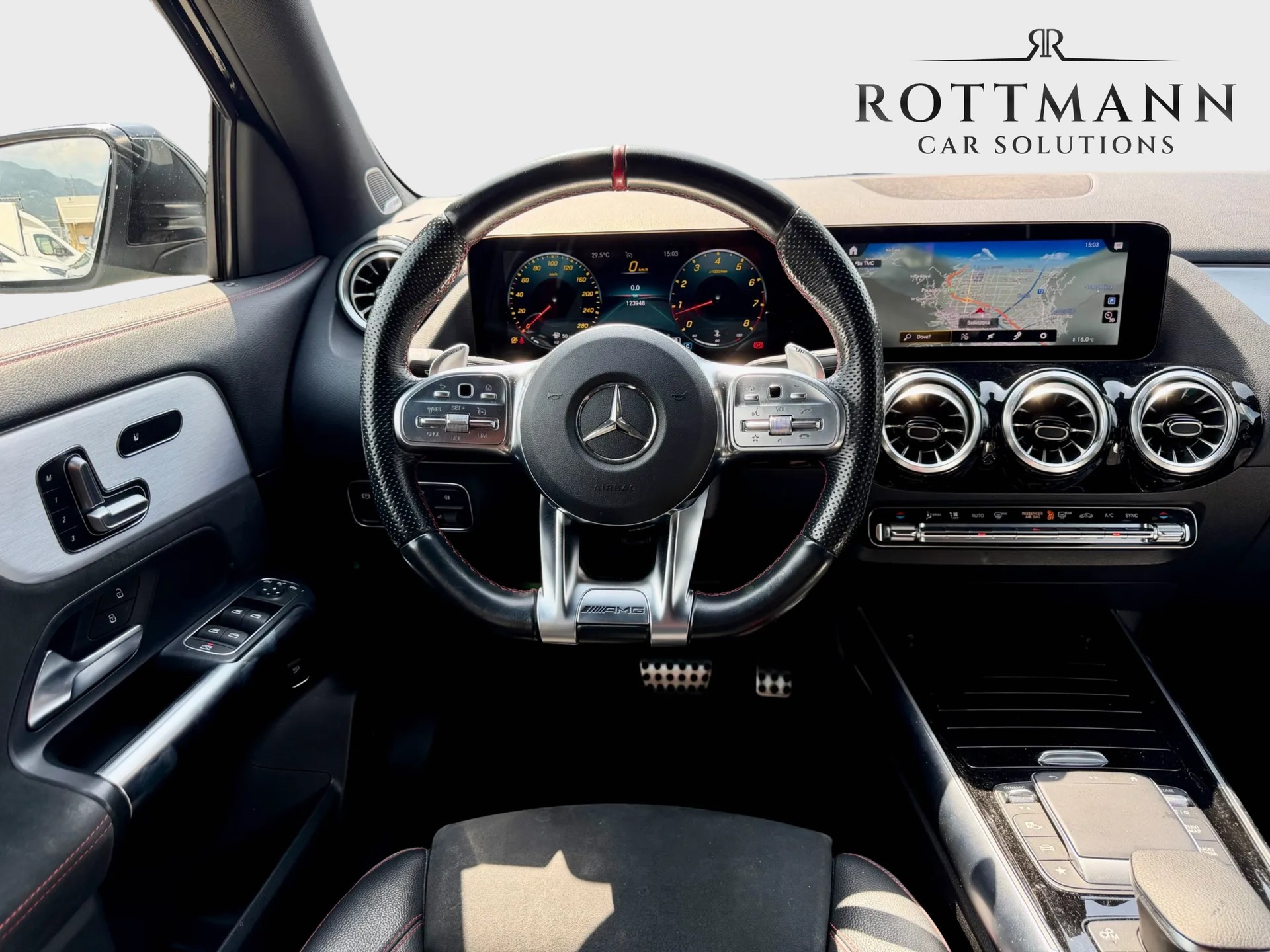 MERCEDES-BENZ GLA 35 AMG 4Matic 8G-Speedshift DCT-image-10