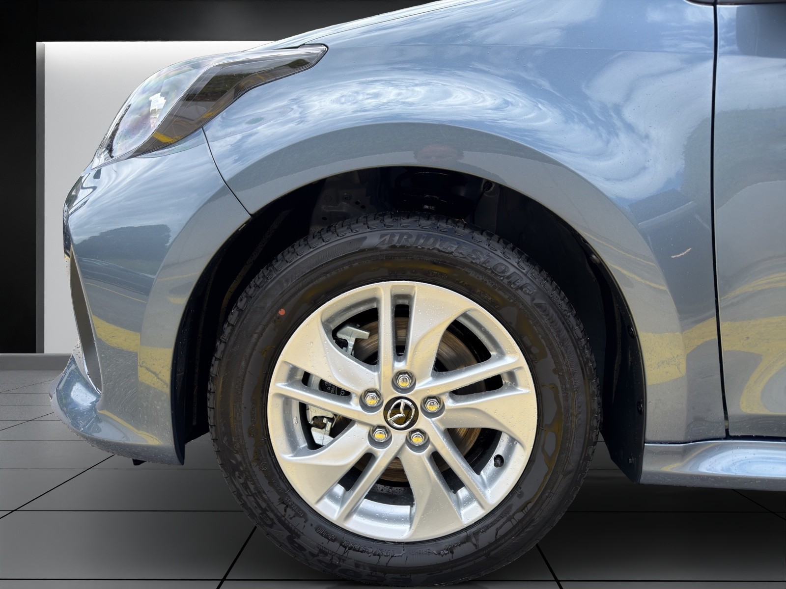 MAZDA 2 Hybrid Centre-line-image-5