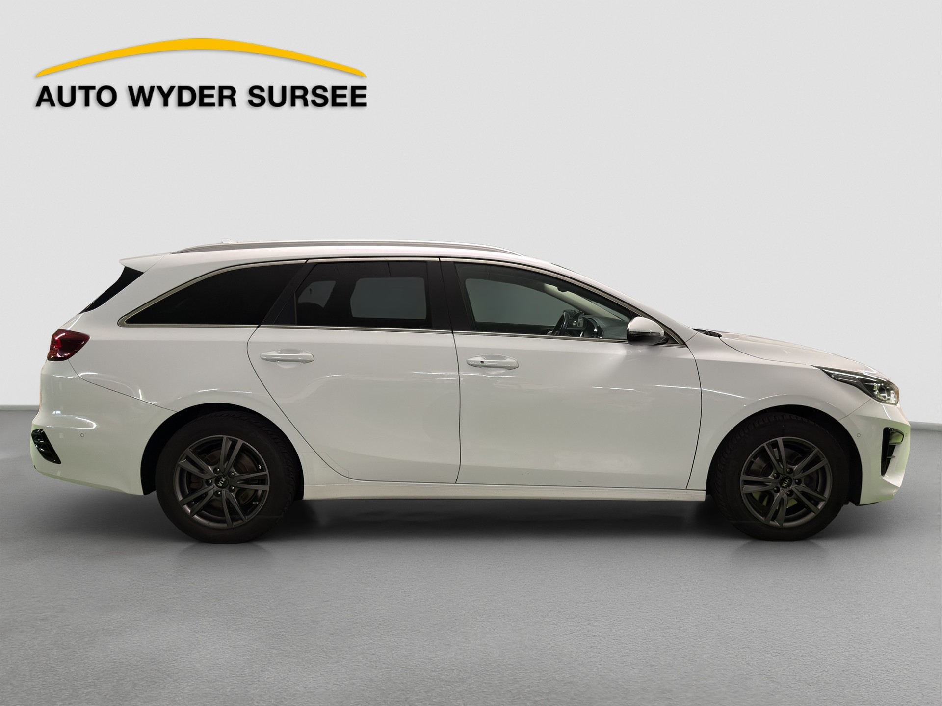 KIA Ceed SW 1.4 T-GDi Style-image-6