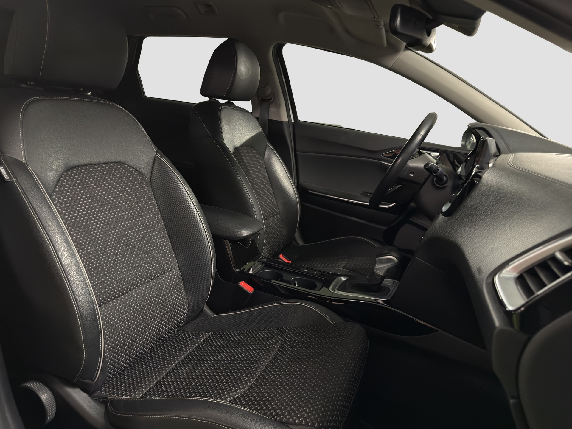 KIA Ceed SW 1.4 T-GDi Style-image-9