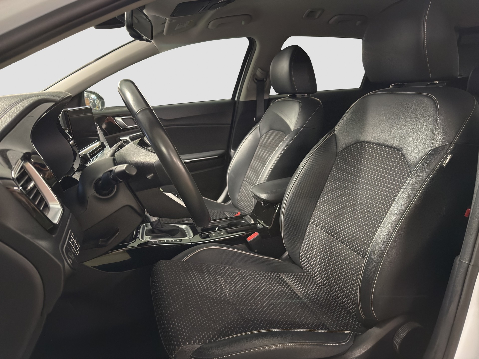KIA Ceed SW 1.4 T-GDi Style-image-8