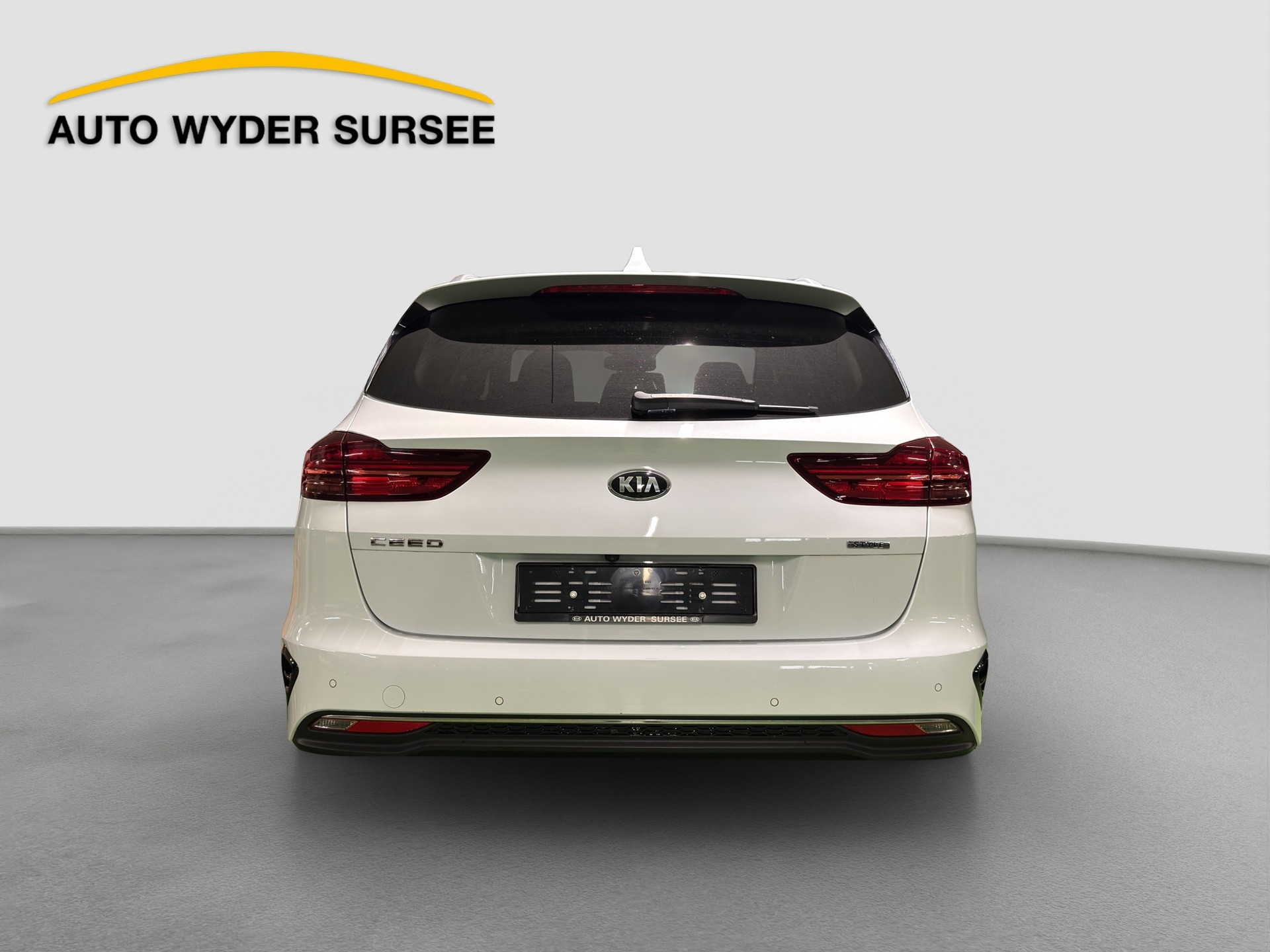 KIA Ceed SW 1.4 T-GDi Style-image-4