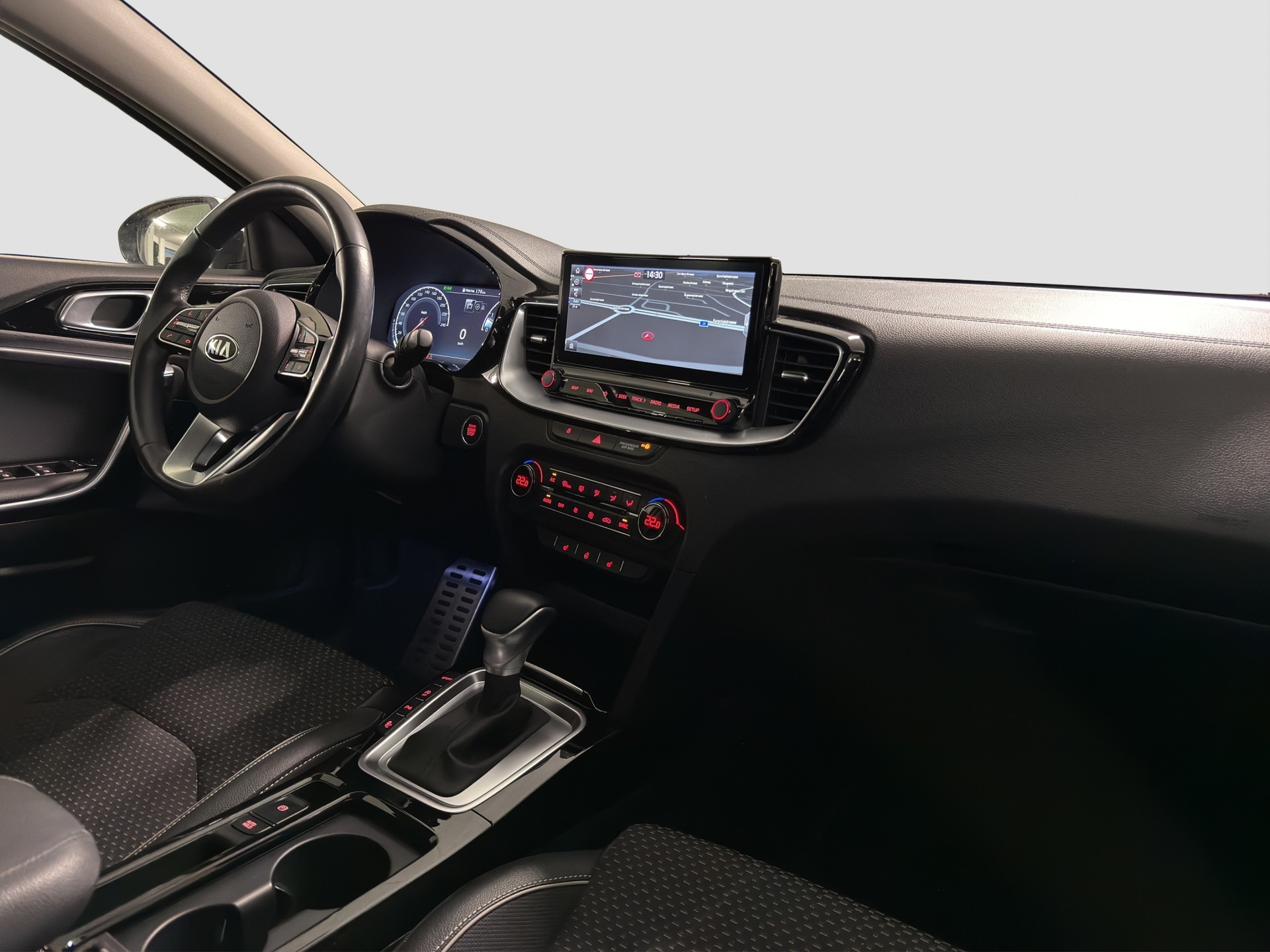 KIA Ceed SW 1.4 T-GDi Style-image-13