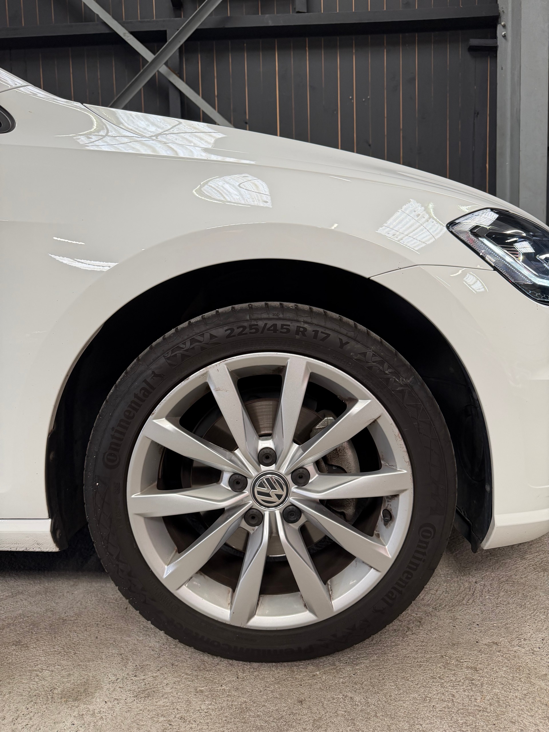 VW Golf Variant 1.4 TSI Highline-image-15