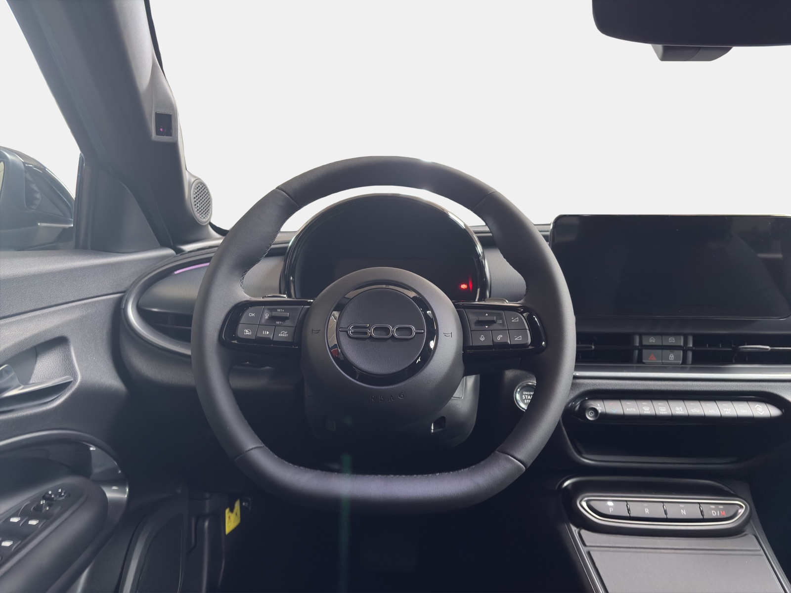 FIAT 600 1.2/136 Hybrid 145 Sport-image-12